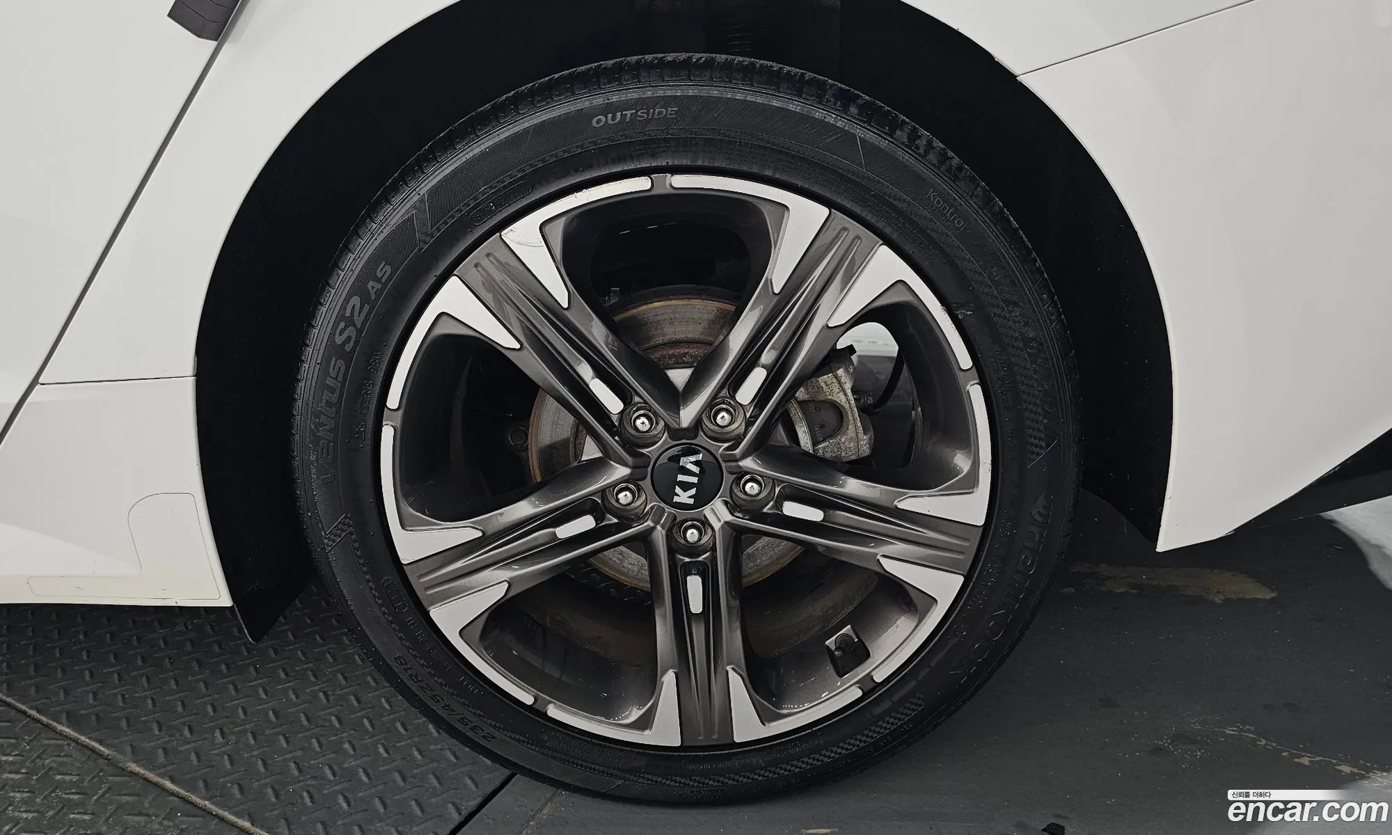 Kia K5 2020 KNAG141ABLA055714 — 18