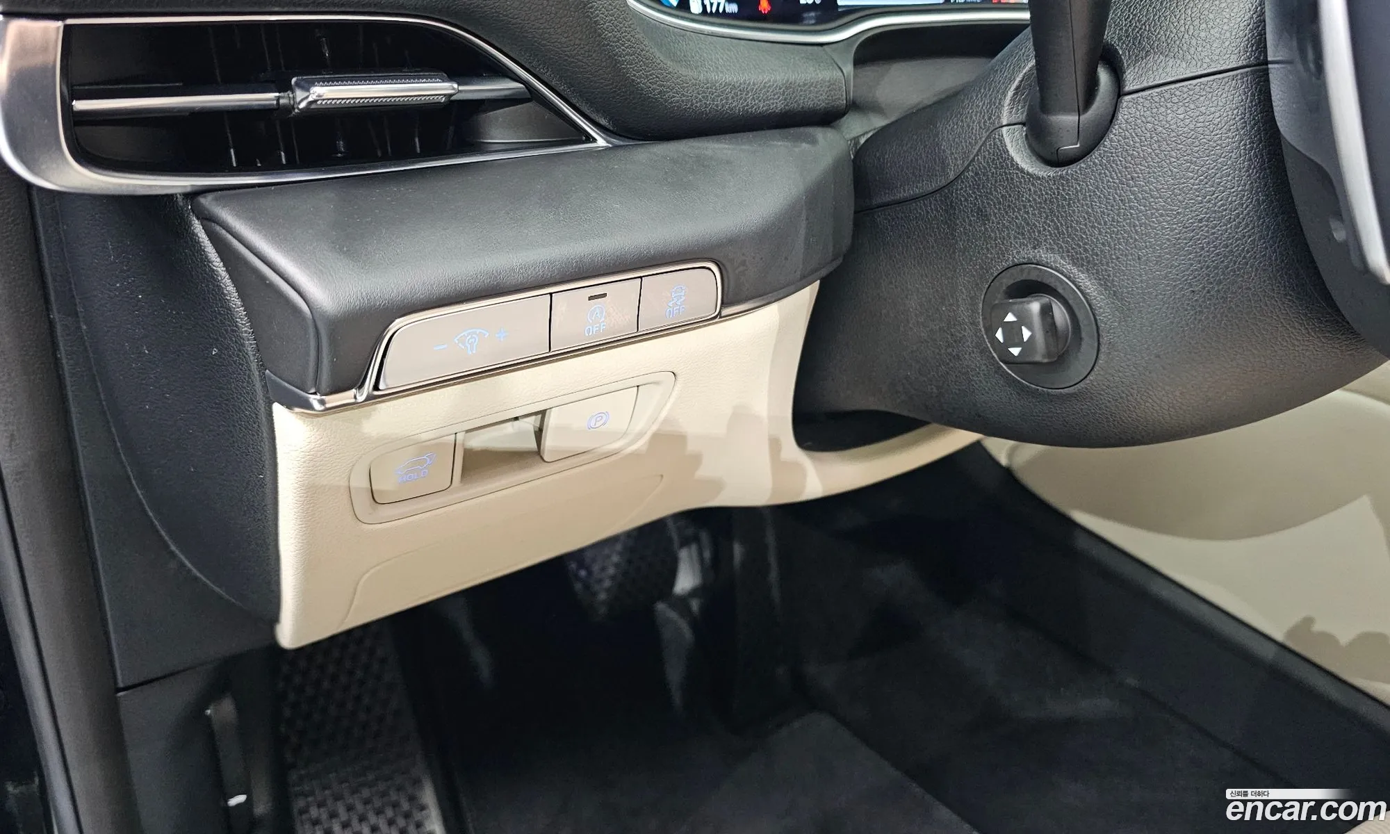 Genesis GV80 2022 KMTHB81DDNU130556 — 12