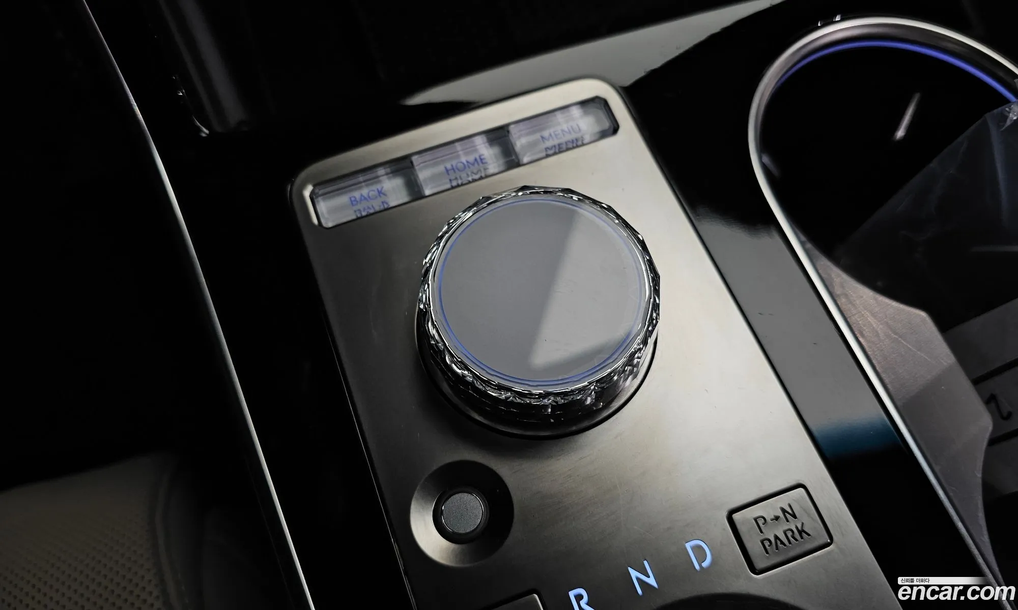Genesis GV80 2024 KMTHA81BDRU204620 — 6