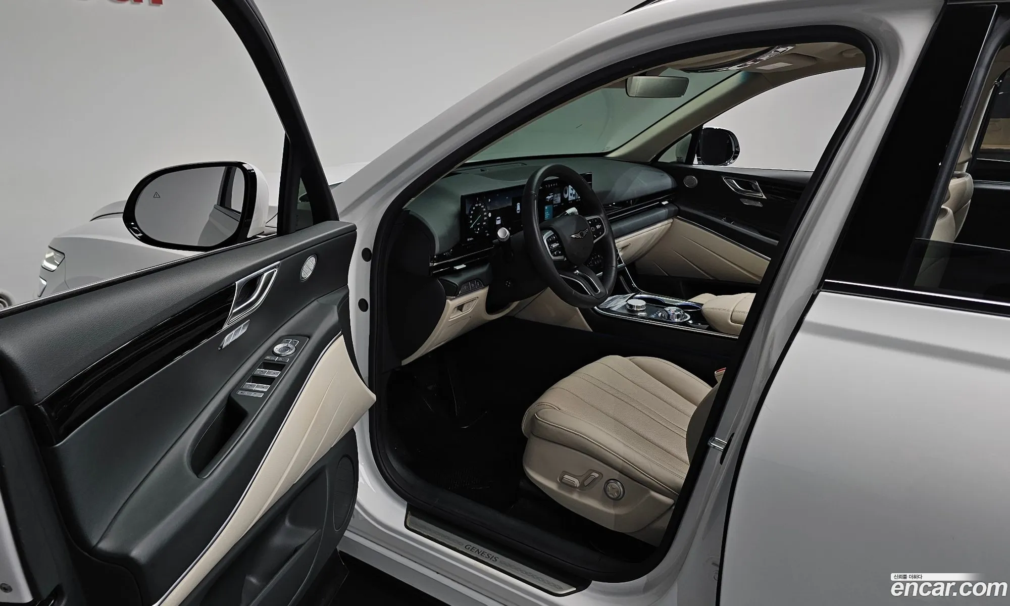 Genesis GV80 2024 KMTHA81BDRU204620 — 3
