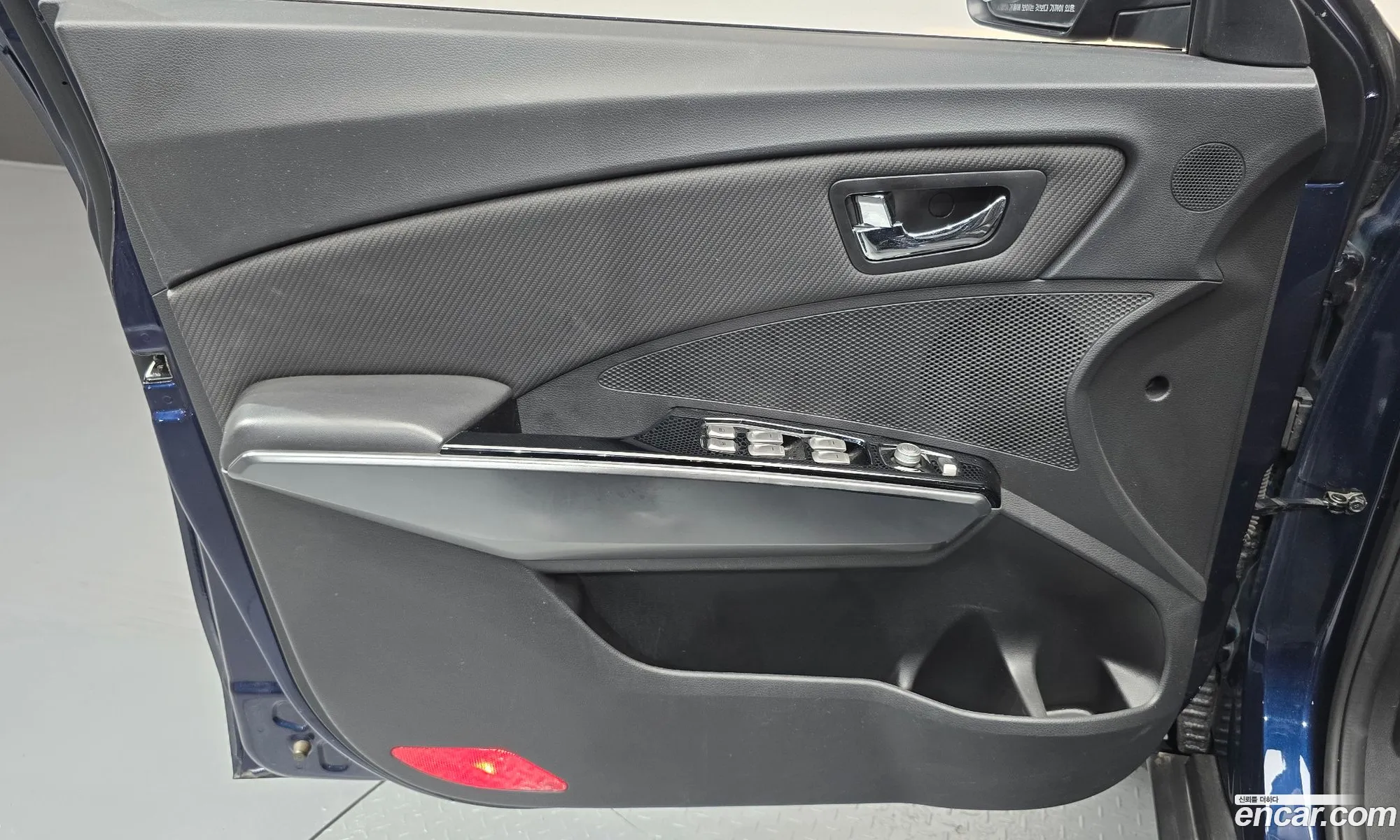KG Mobility (SsangYong) Tivoli Armour 2018 — 32