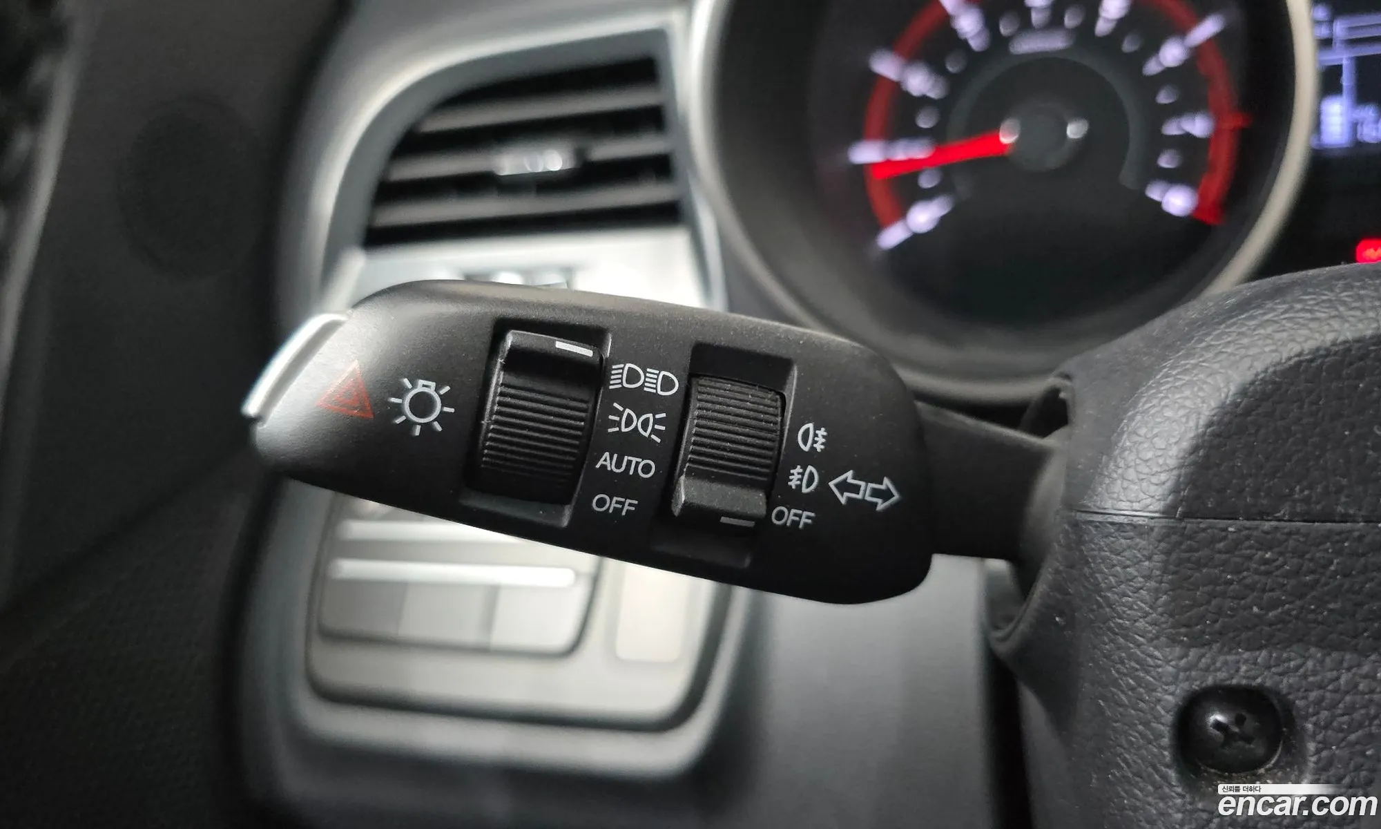 KG Mobility (SsangYong) Tivoli Armour 2018 — 12