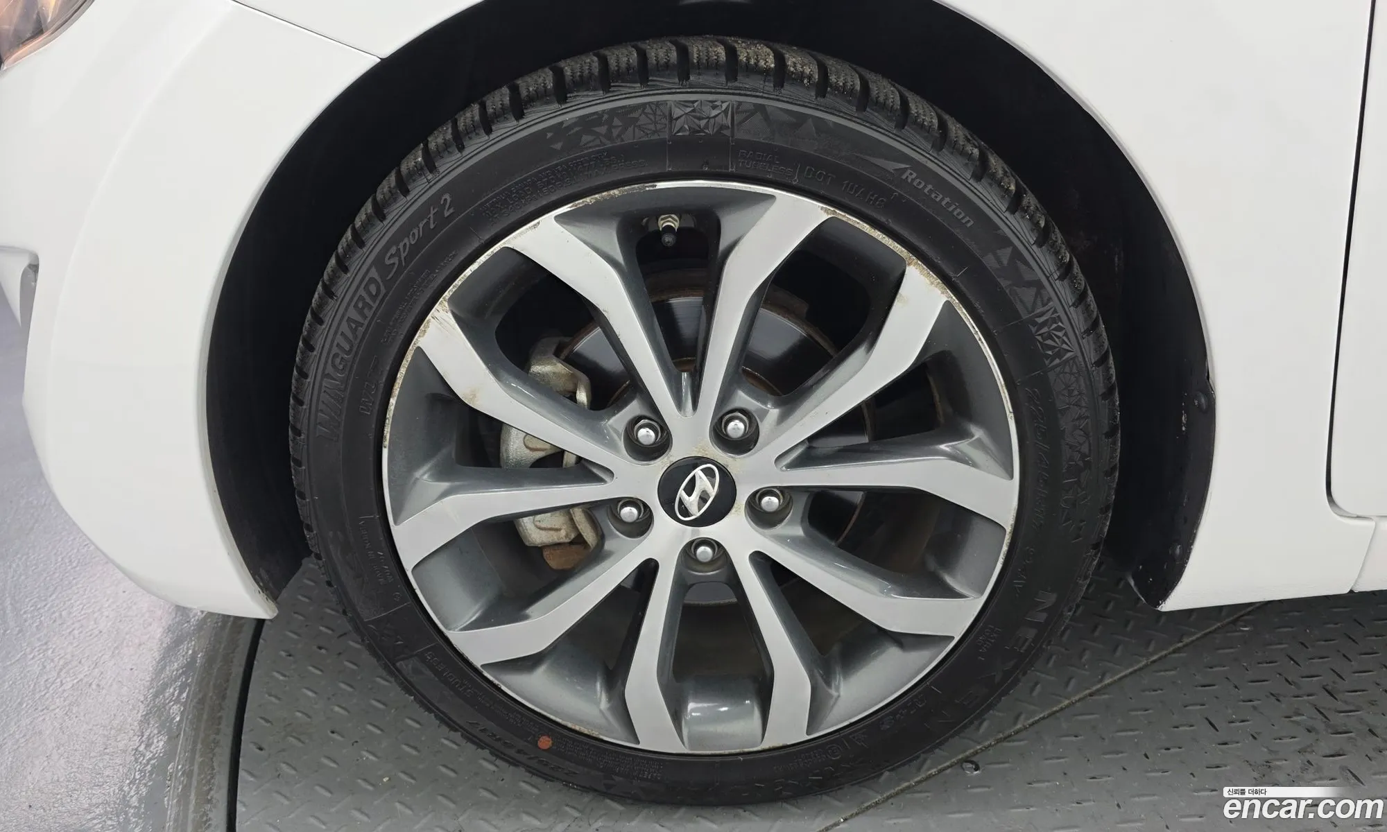 Hyundai Elantra MD 2012 — 10
