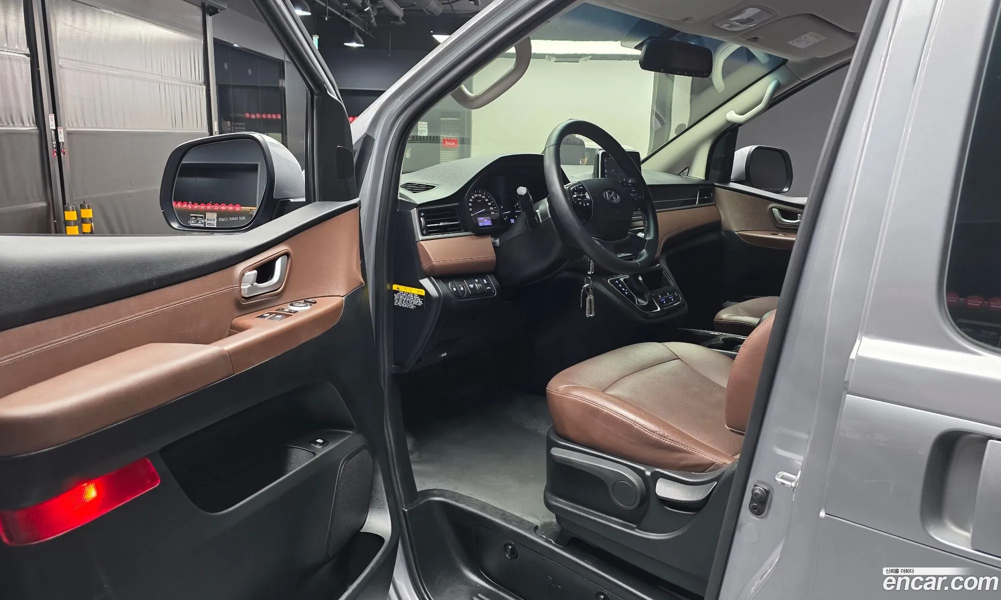 Hyundai Grand Starex 2020 — 20