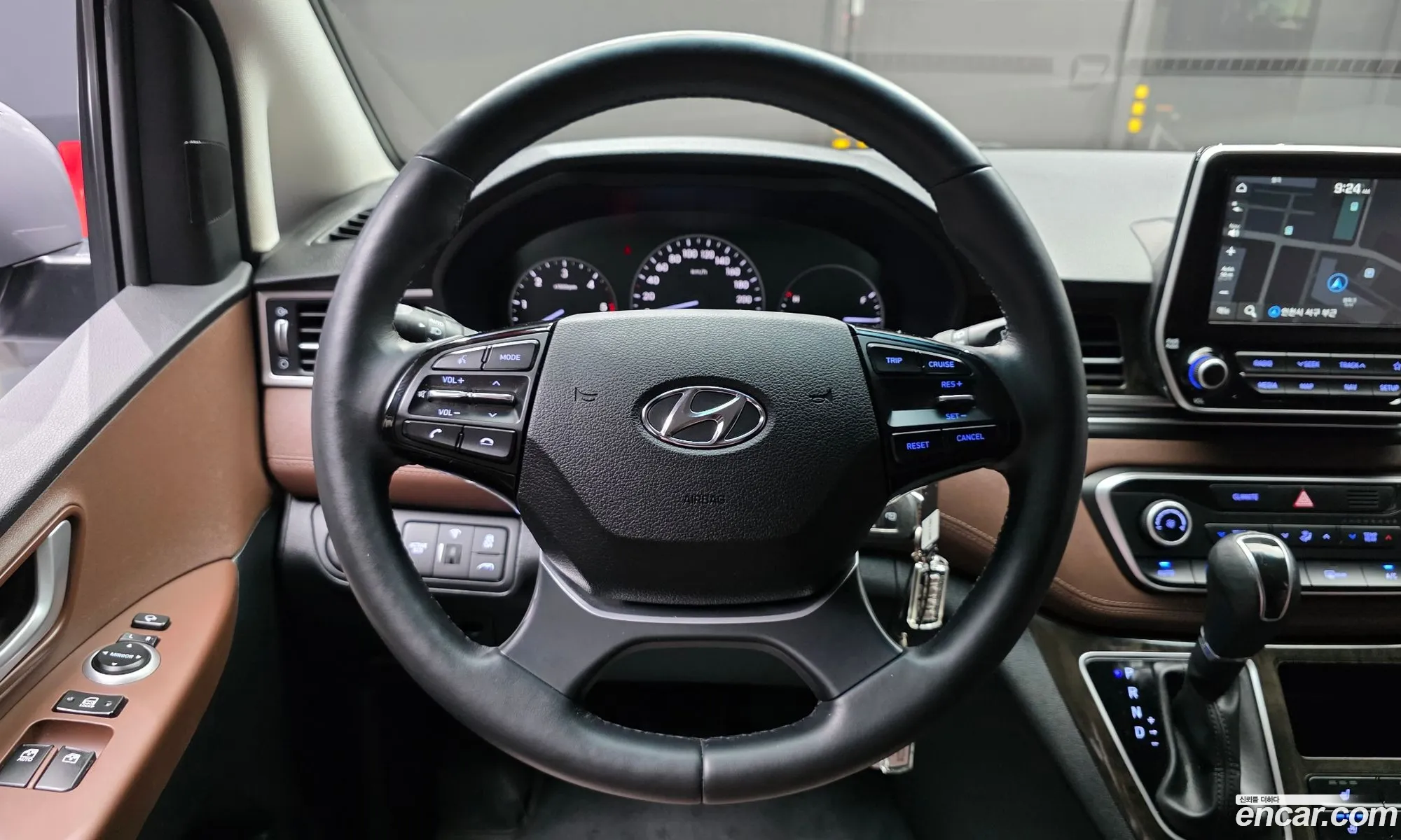 Hyundai Grand Starex 2020 — 10