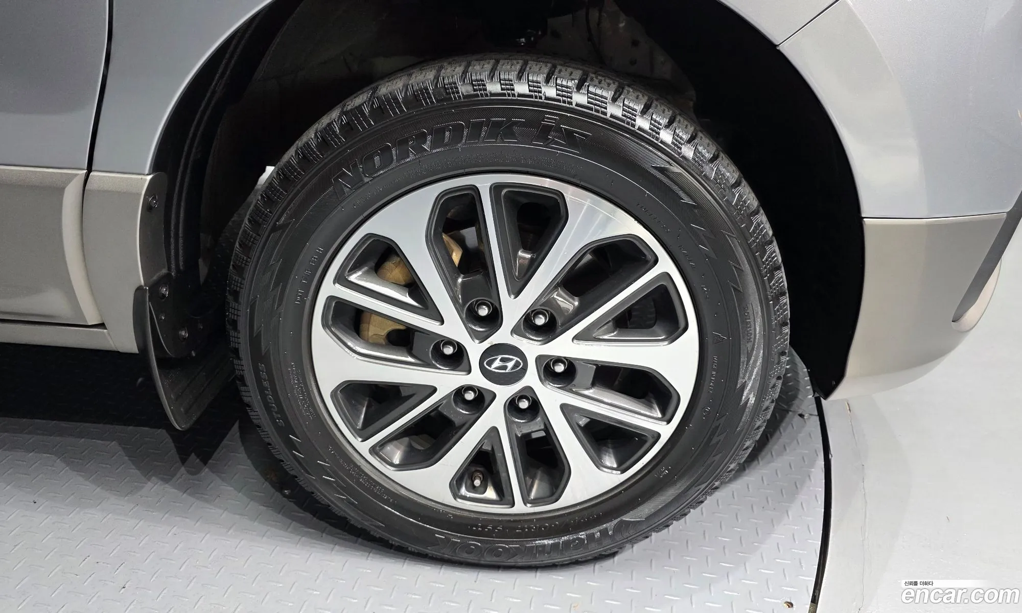 Hyundai Grand Starex 2020 — 21