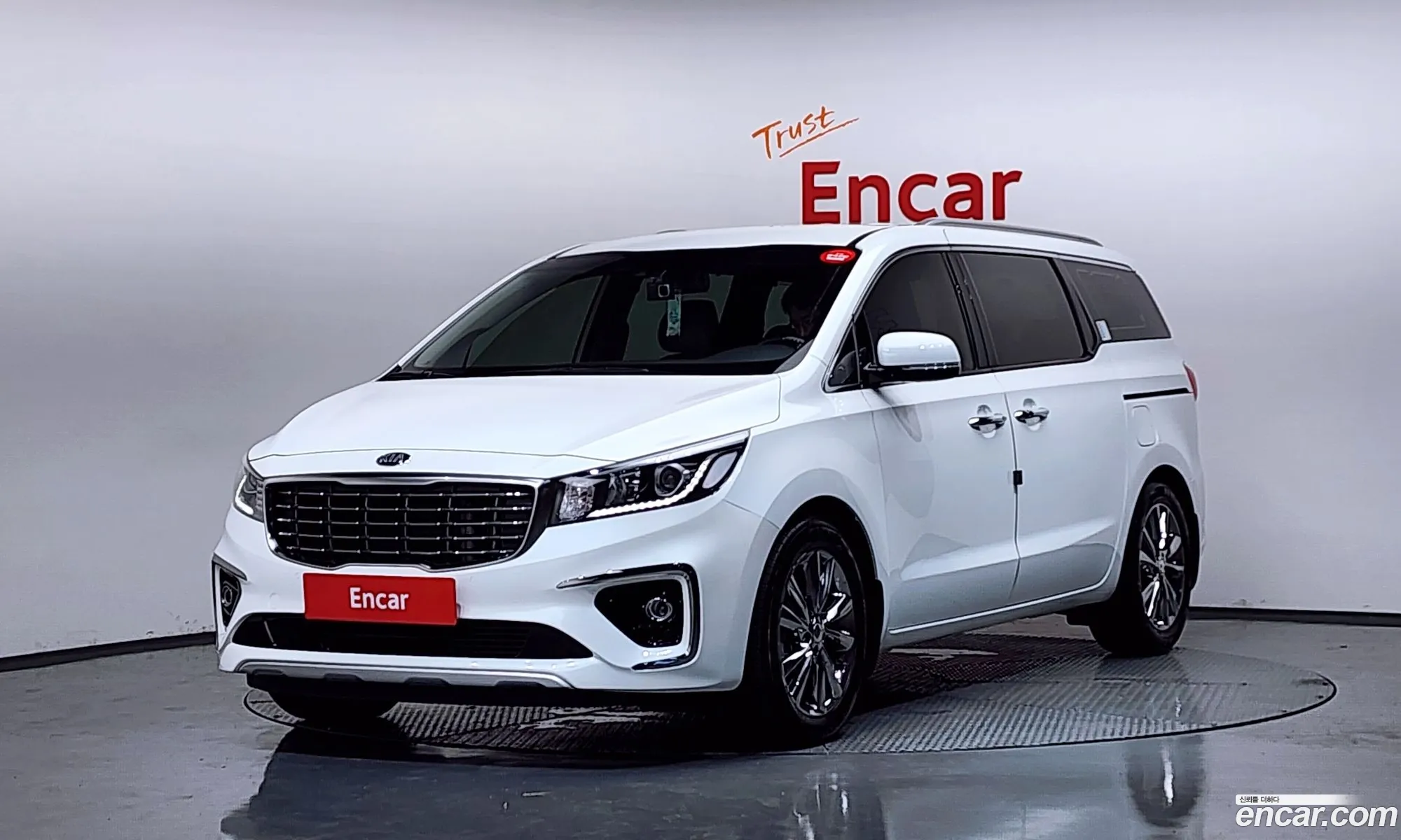 Kia Carnival 2019 KNAMC81ABLS634371 — 12