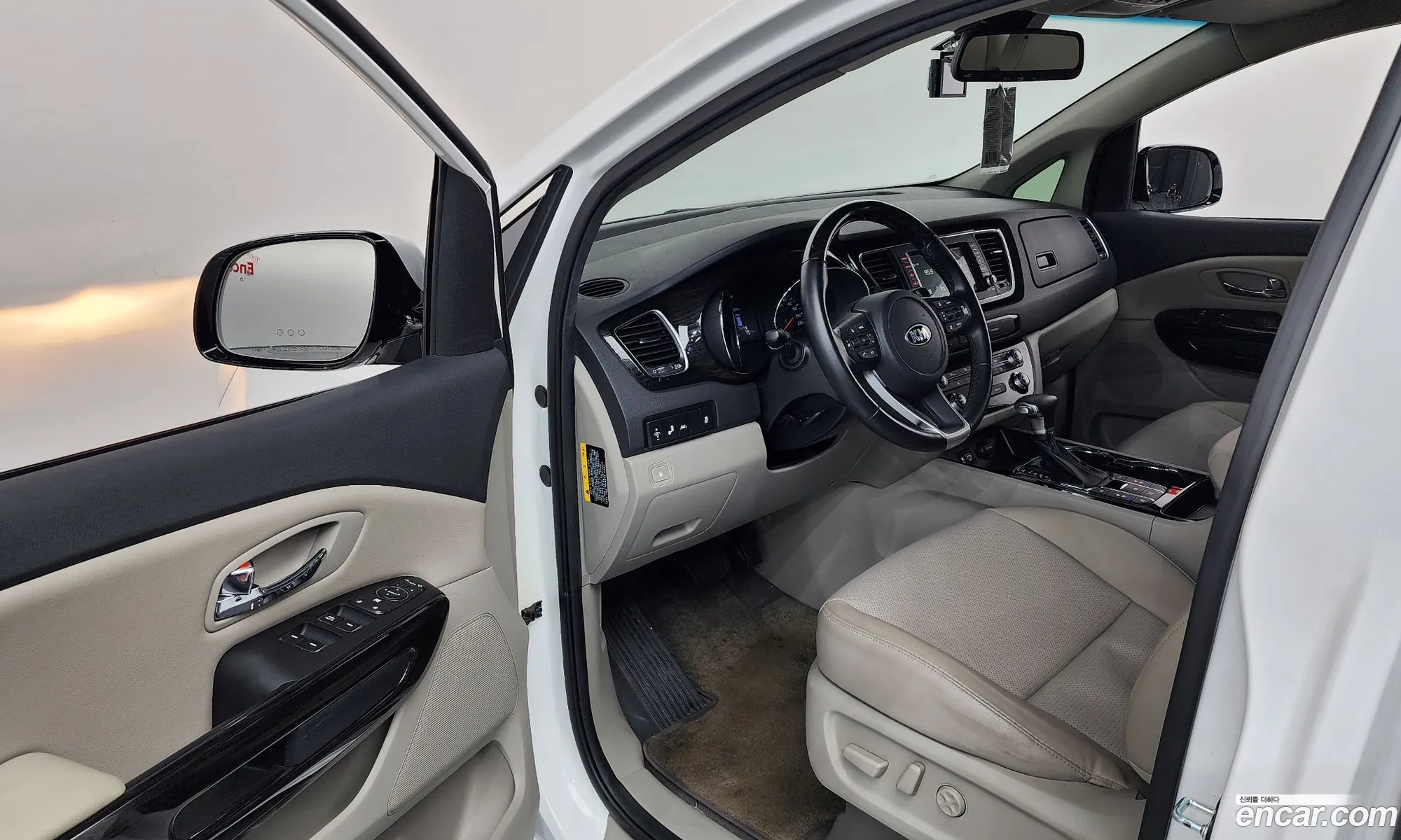 Kia Carnival 2019 KNAMC81ABLS634371 — 21
