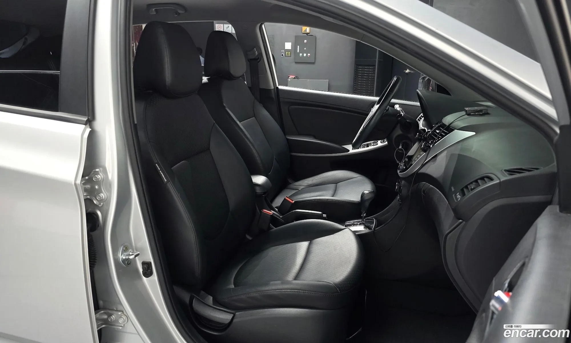 Hyundai Accent 2014 KMHCT51BEFU195915 — 5