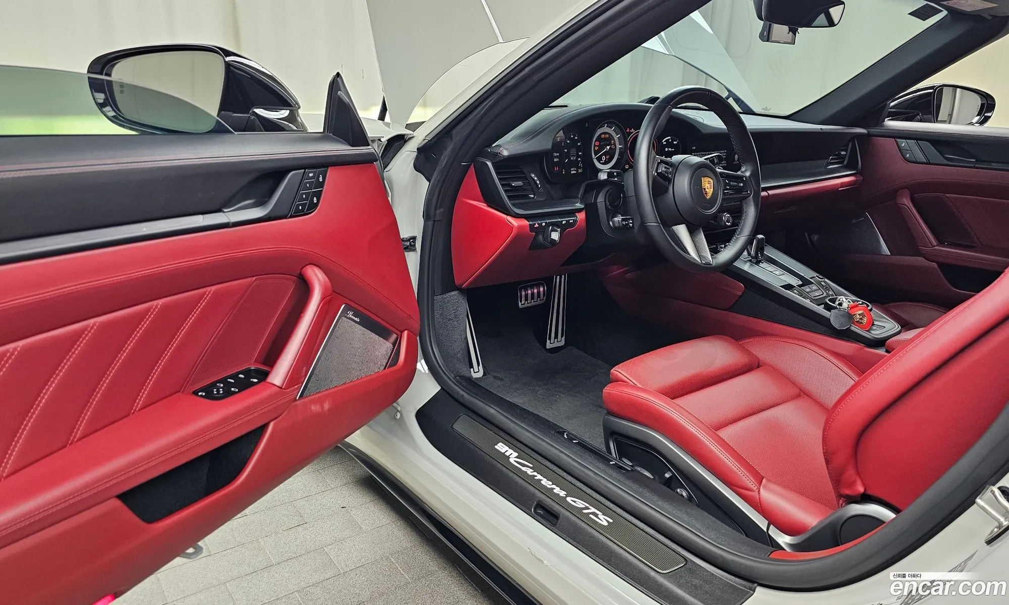 Porsche 911 2022 — 4