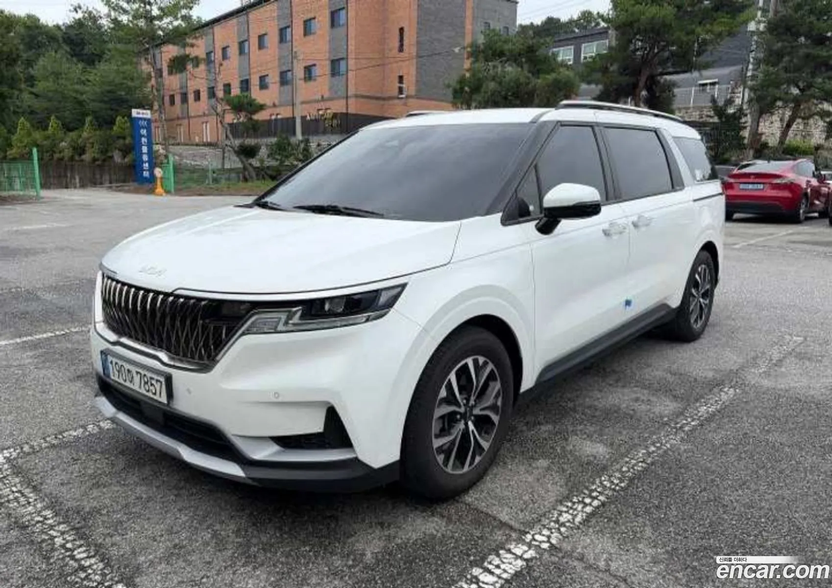 Kia Carnival 2023 — 10