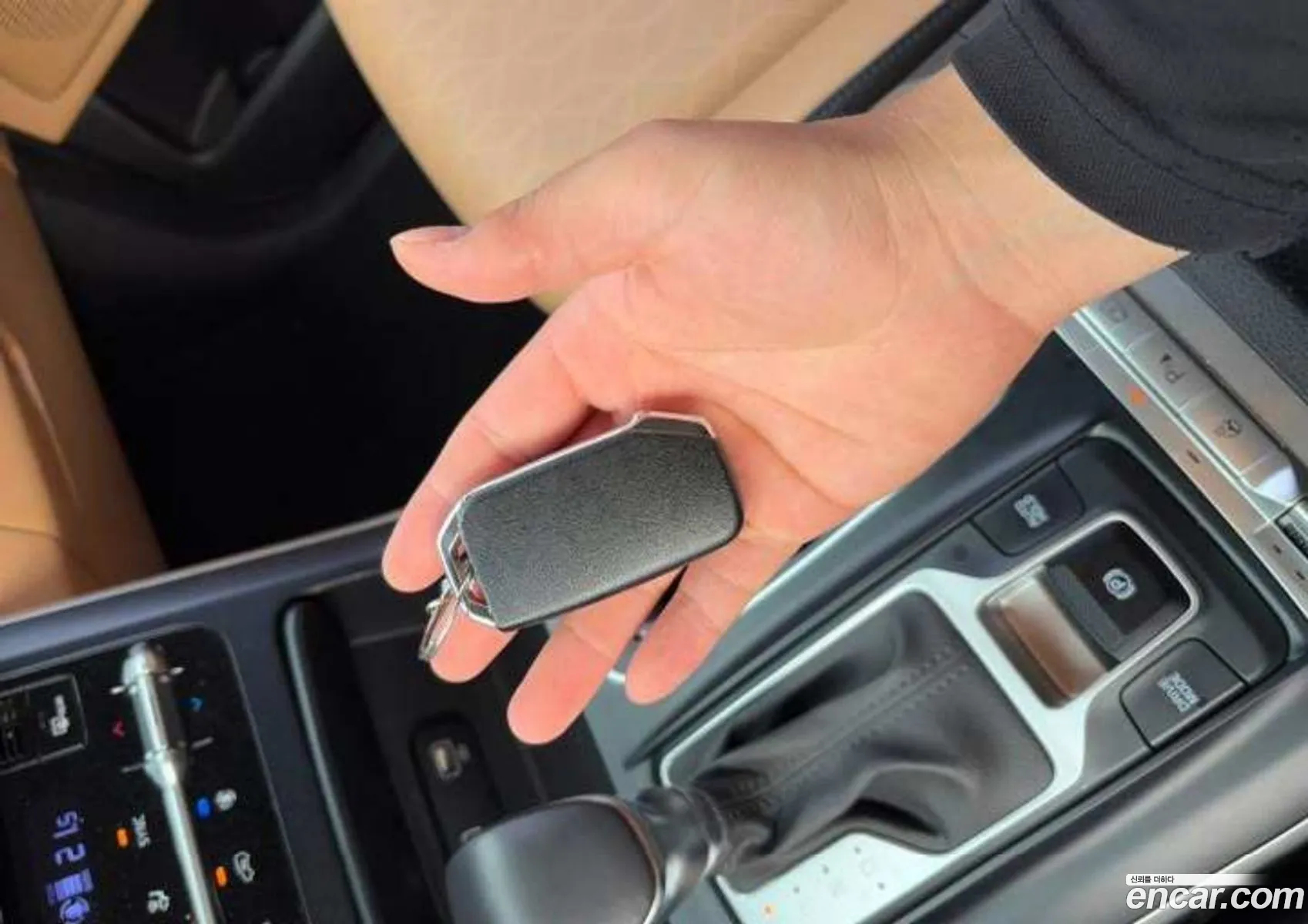 Kia Carnival 2023 — 14