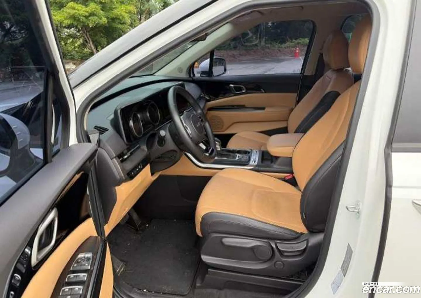 Kia Carnival 2023 — 2