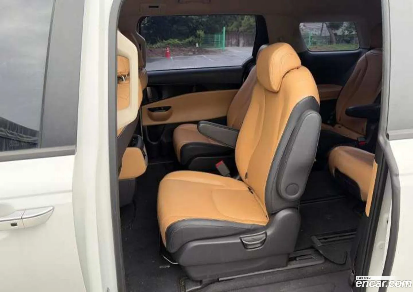 Kia Carnival 2023 — 6