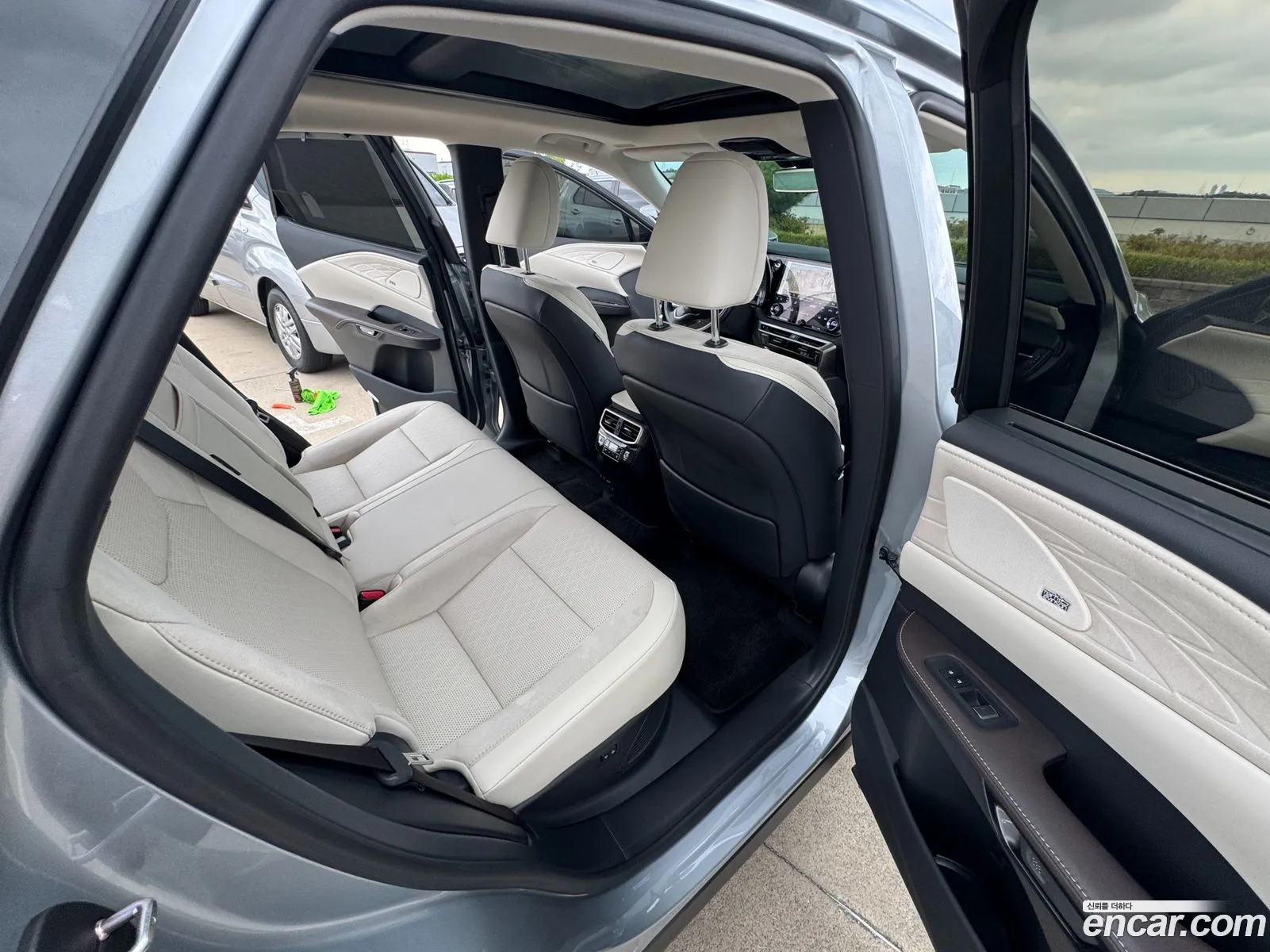 Lexus RX350h 2025 — 17