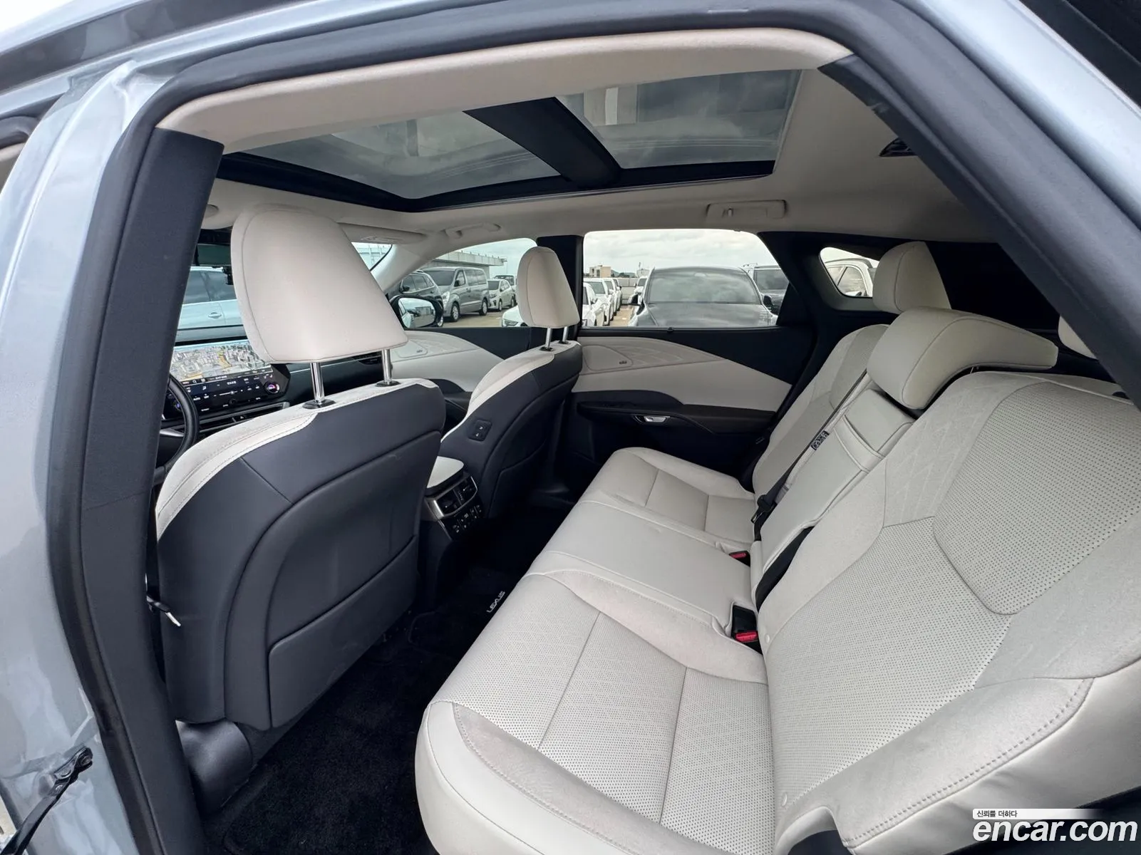 Lexus RX350h 2025 — 12
