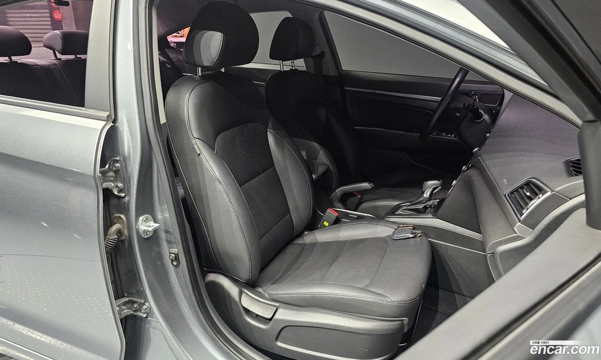 Hyundai Elantra AD 2016 — 27