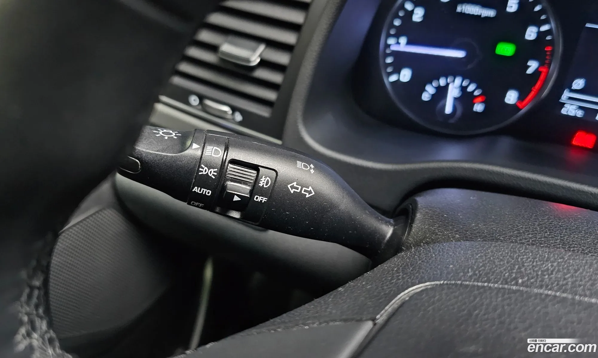 Hyundai Elantra AD 2016 — 15