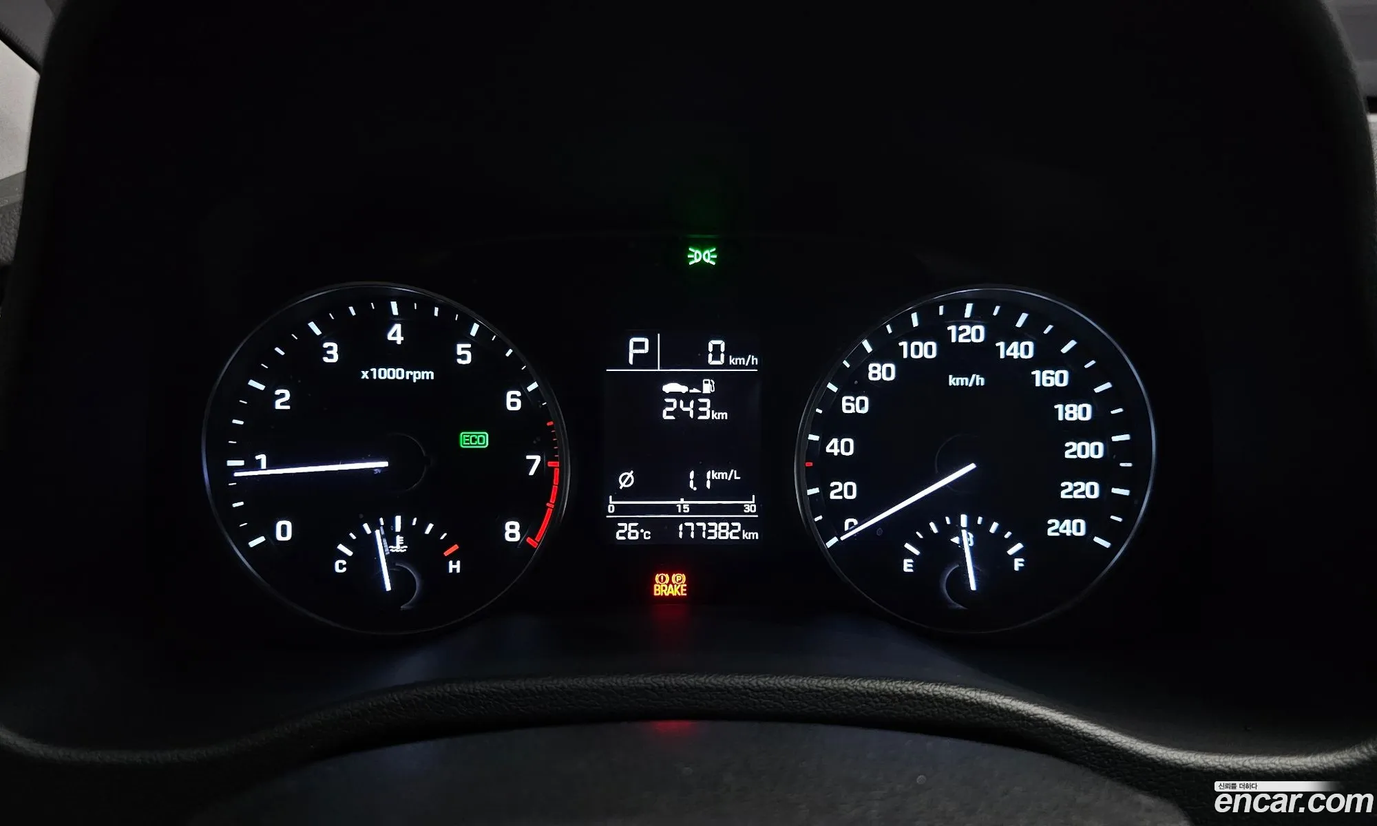 Hyundai Elantra AD 2016 — 13
