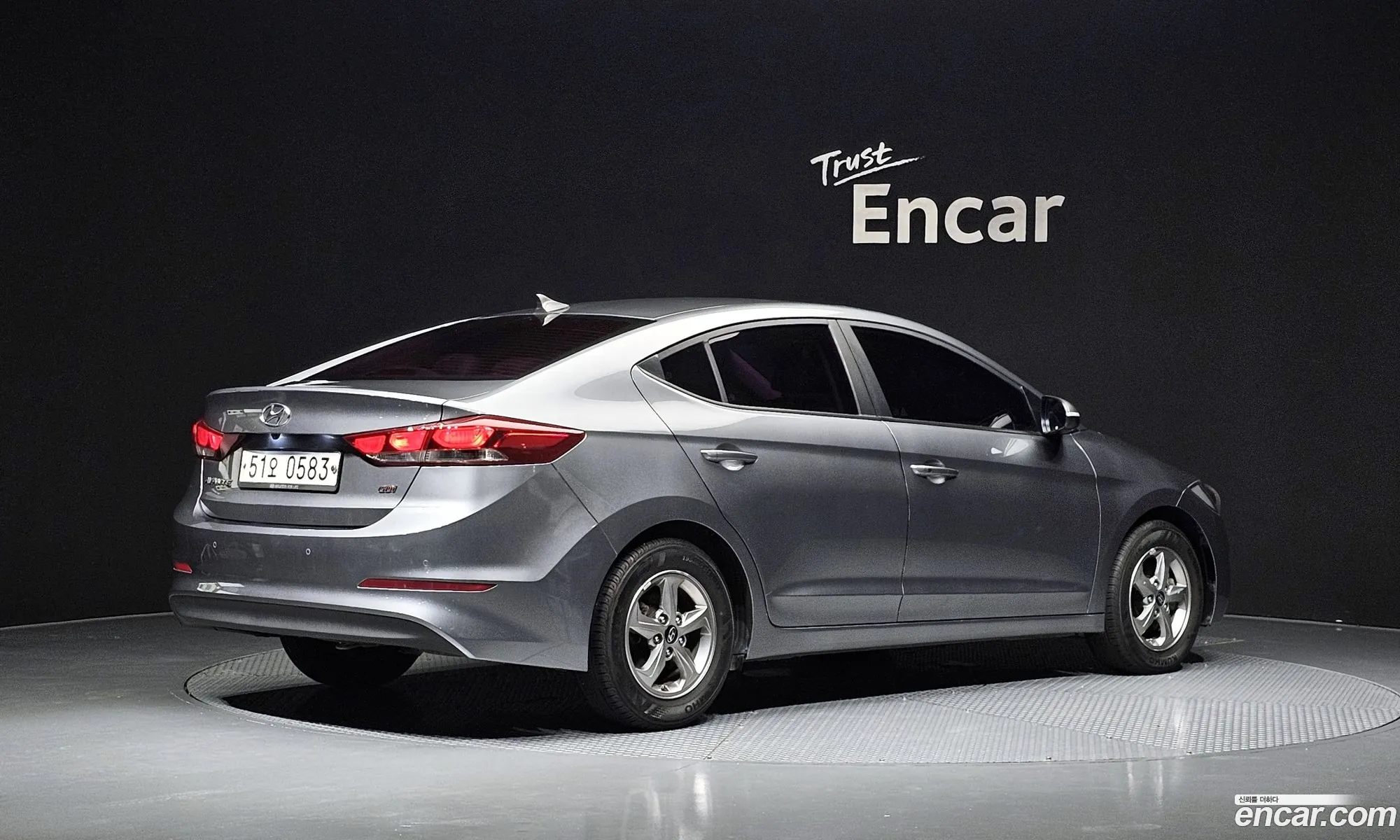 Hyundai Elantra AD 2016 — 24