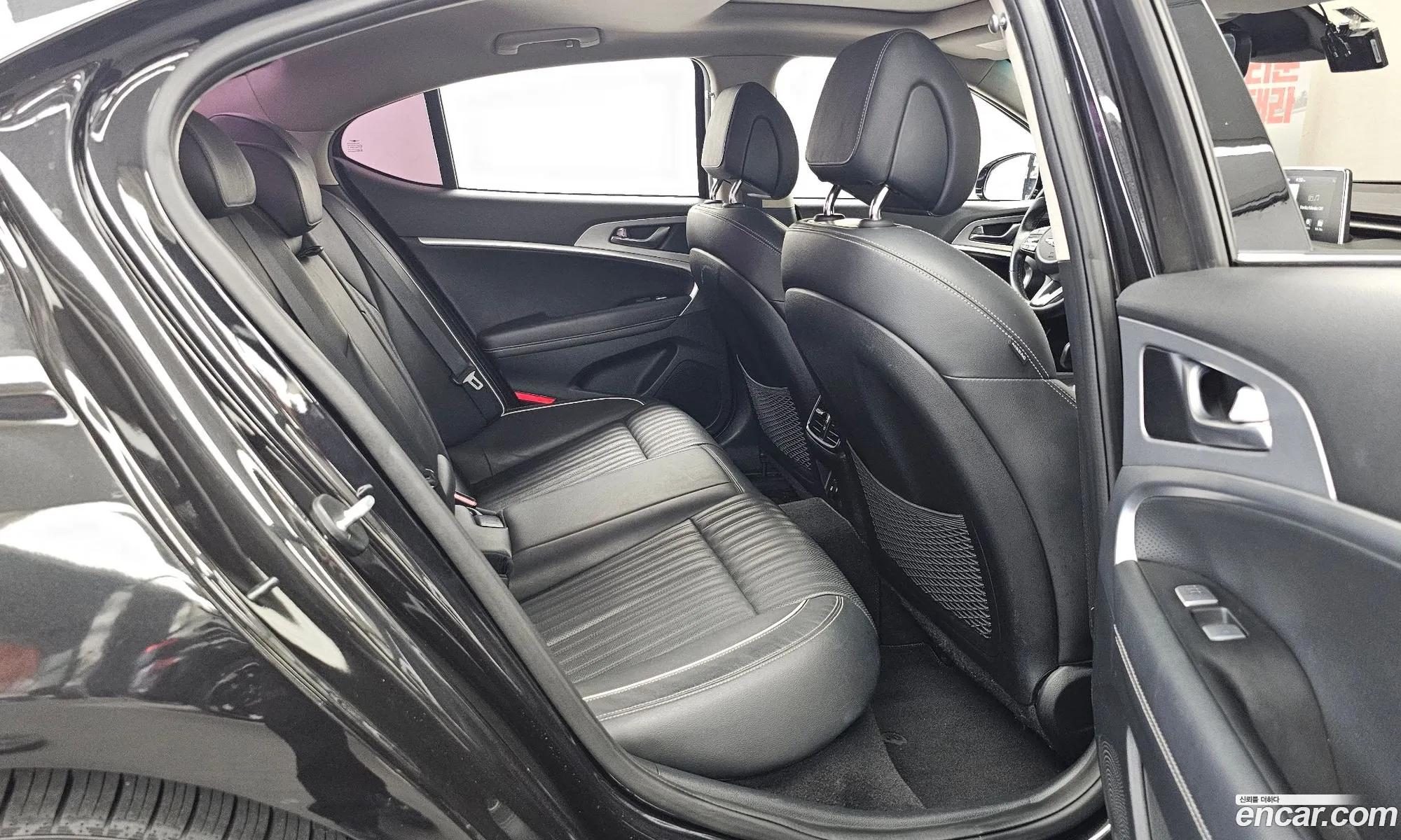 Genesis G70 2019 — 8