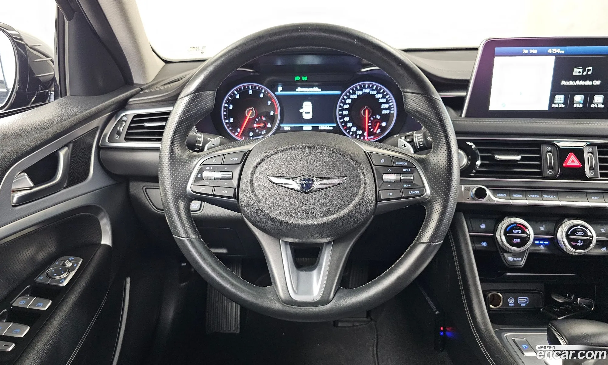 Genesis G70 2019 — 34