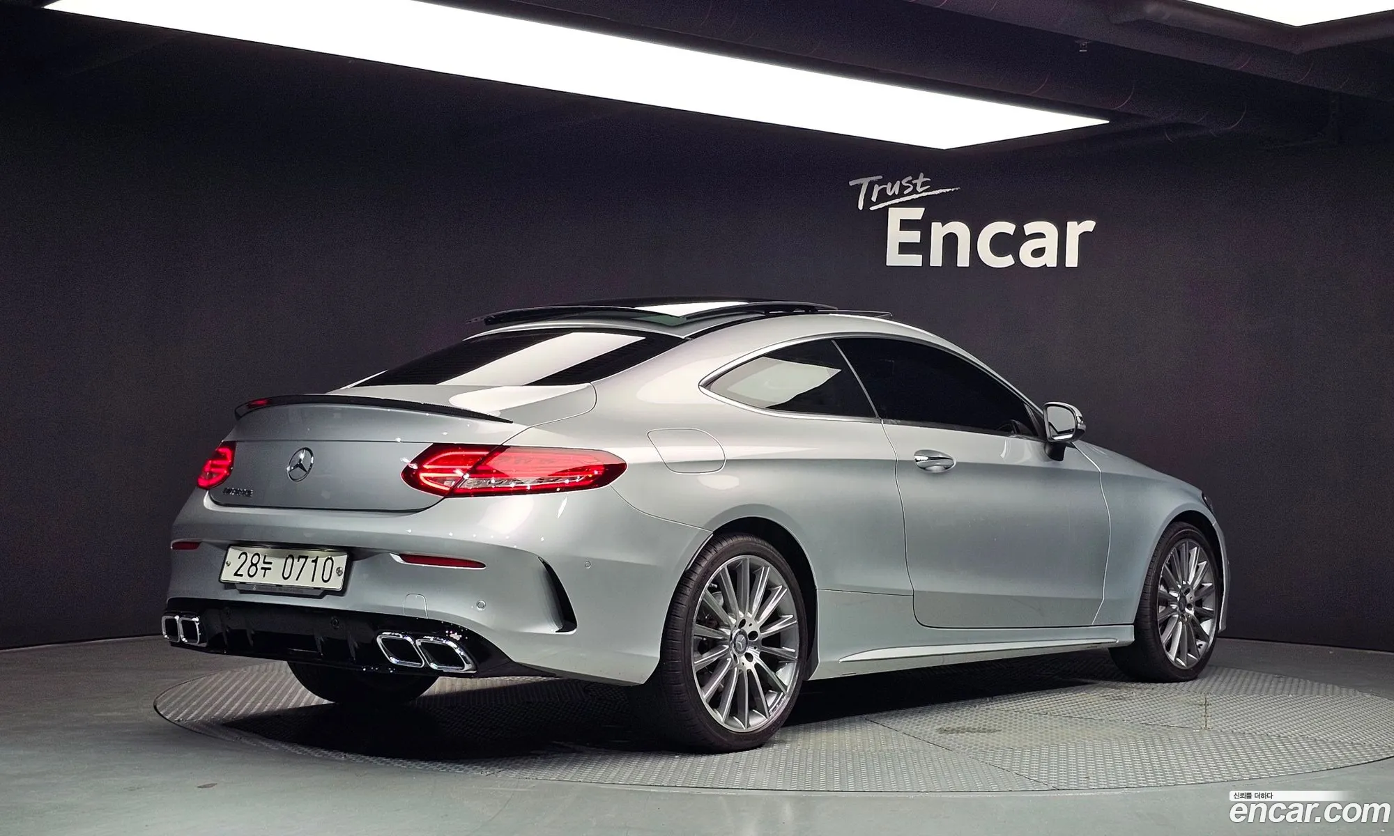 Mercedes-Benz C-Class W205 2016 — 17