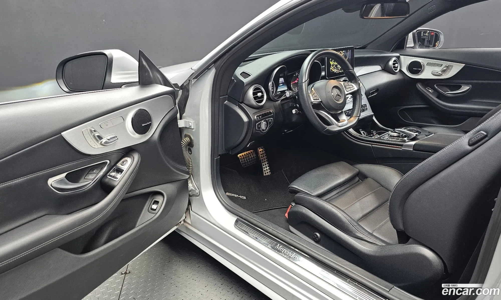 Mercedes-Benz C-Class W205 2016 — 14