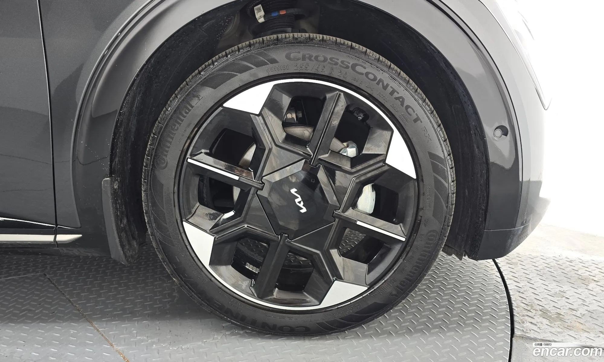 Kia EV6 2024 KNAC381CPSA226033 — 12