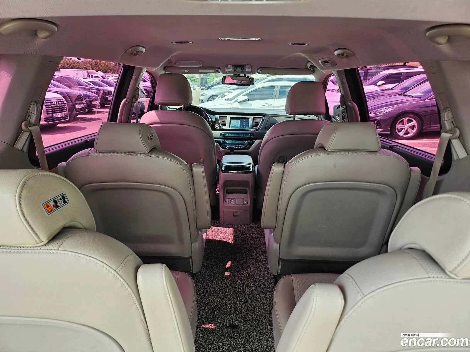 Kia Carnival 2018 — 7