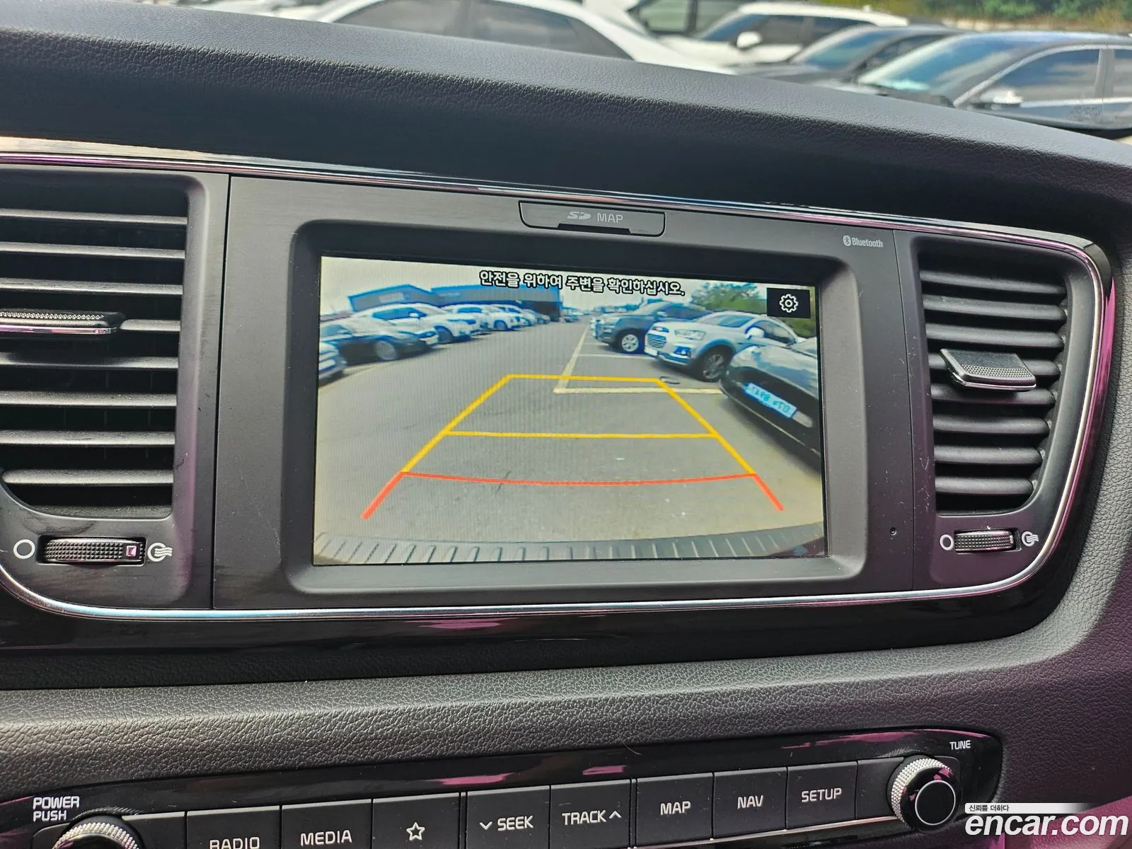 Kia Carnival 2018 — 17