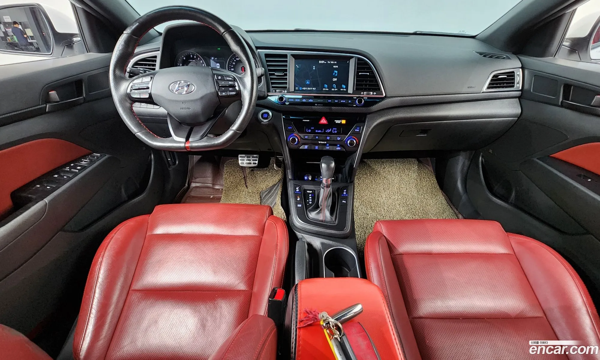 Hyundai Elantra AD 2017 — 8