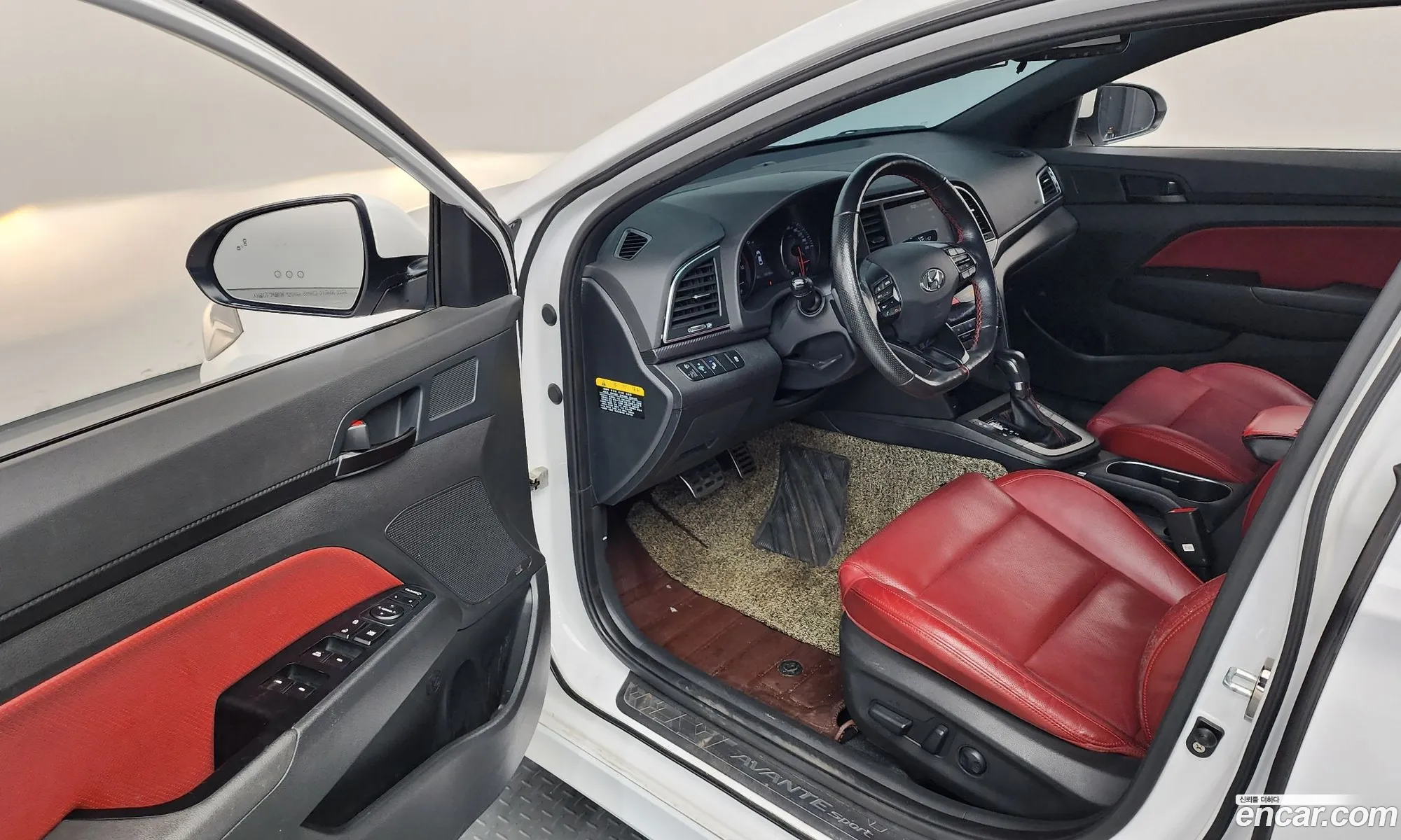 Hyundai Elantra AD 2017 — 6
