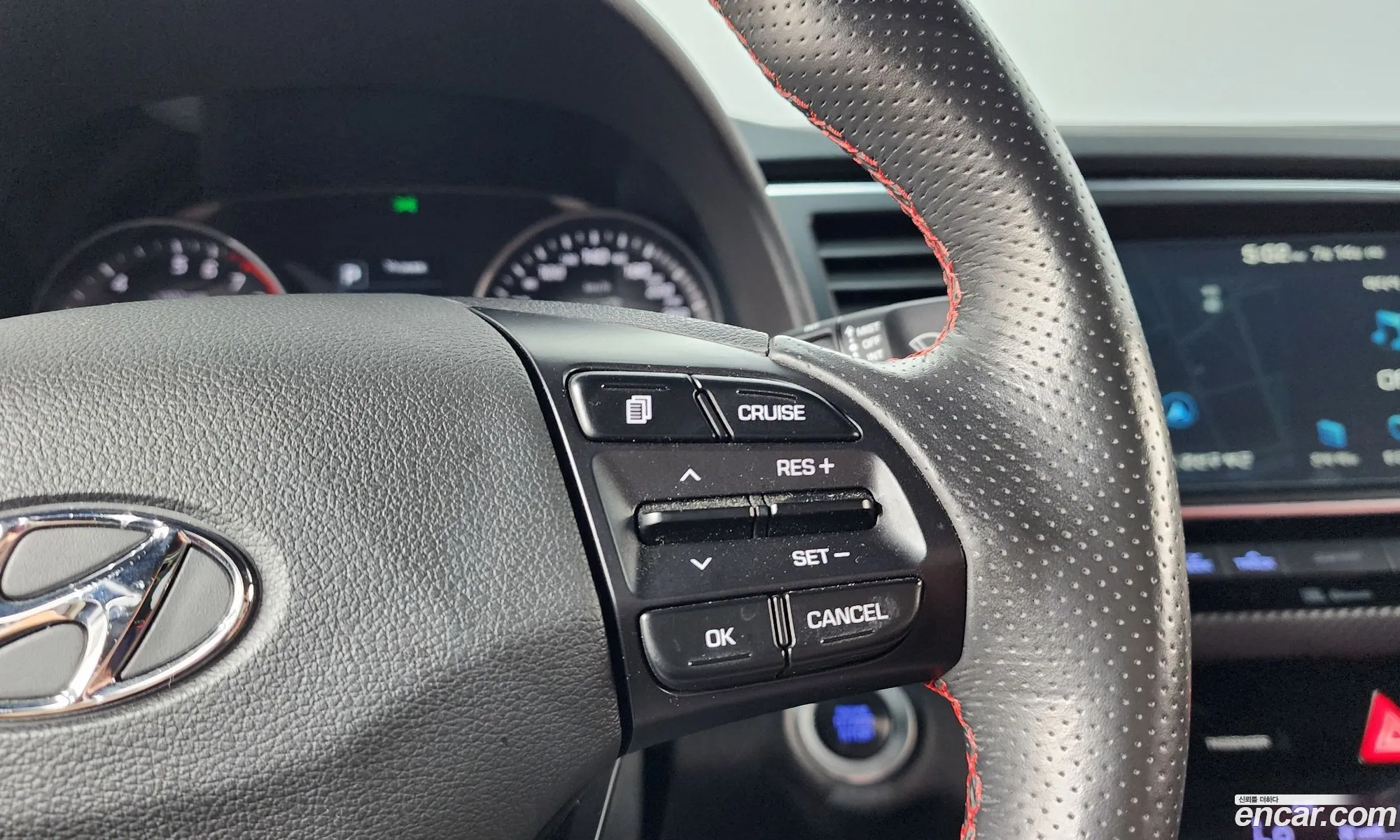Hyundai Elantra AD 2017 — 9