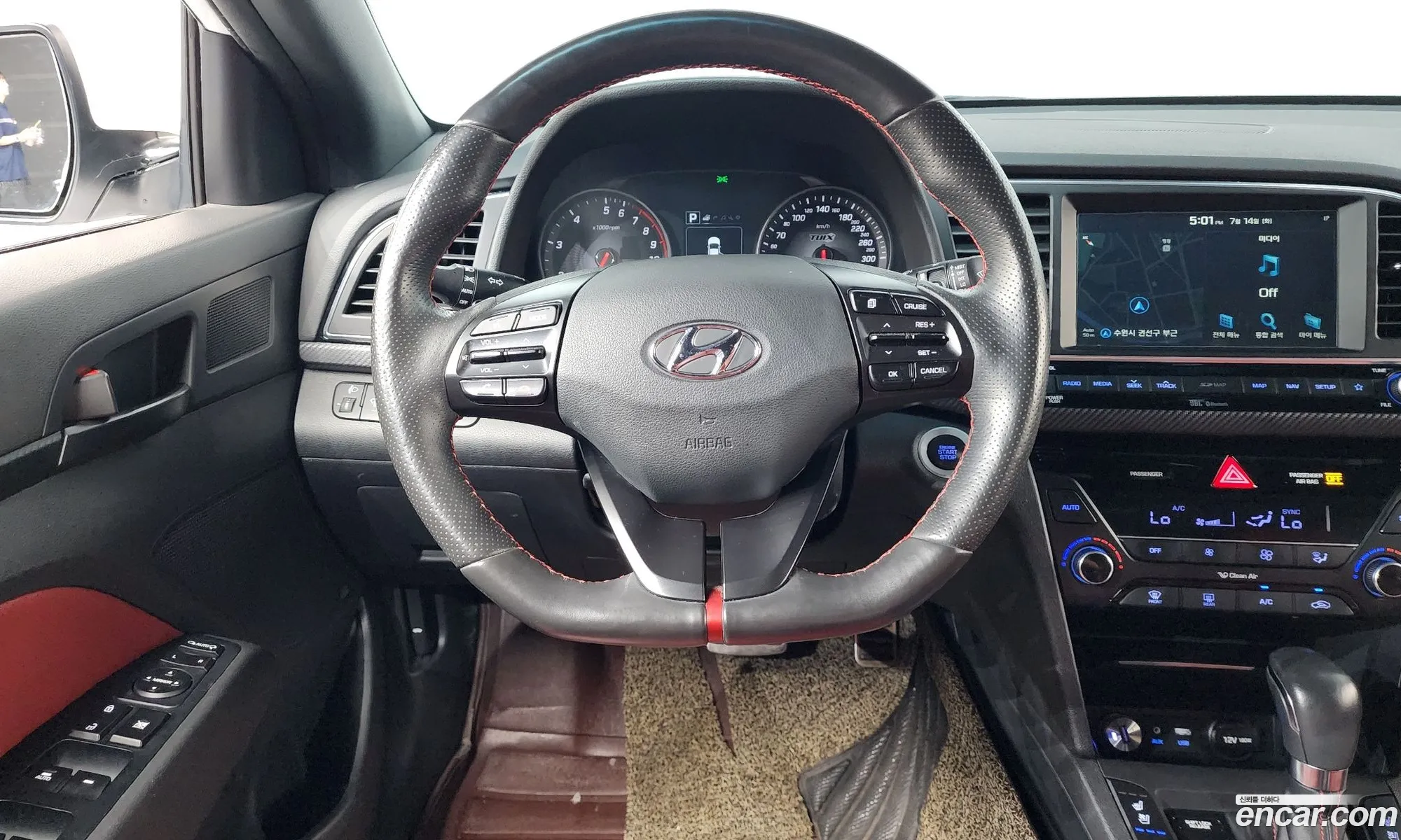Hyundai Elantra AD 2017 — 19