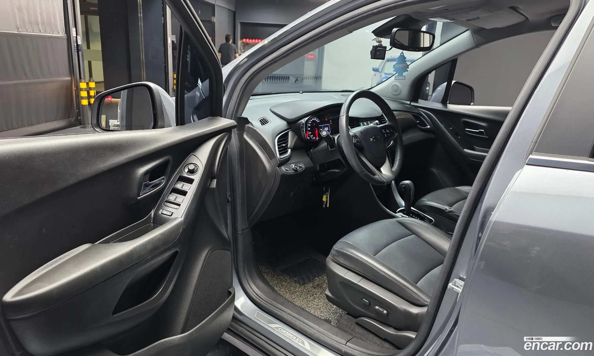 Chevrolet (GM Daewoo) Trax 2019 KLABA76BDKB857930 — 9