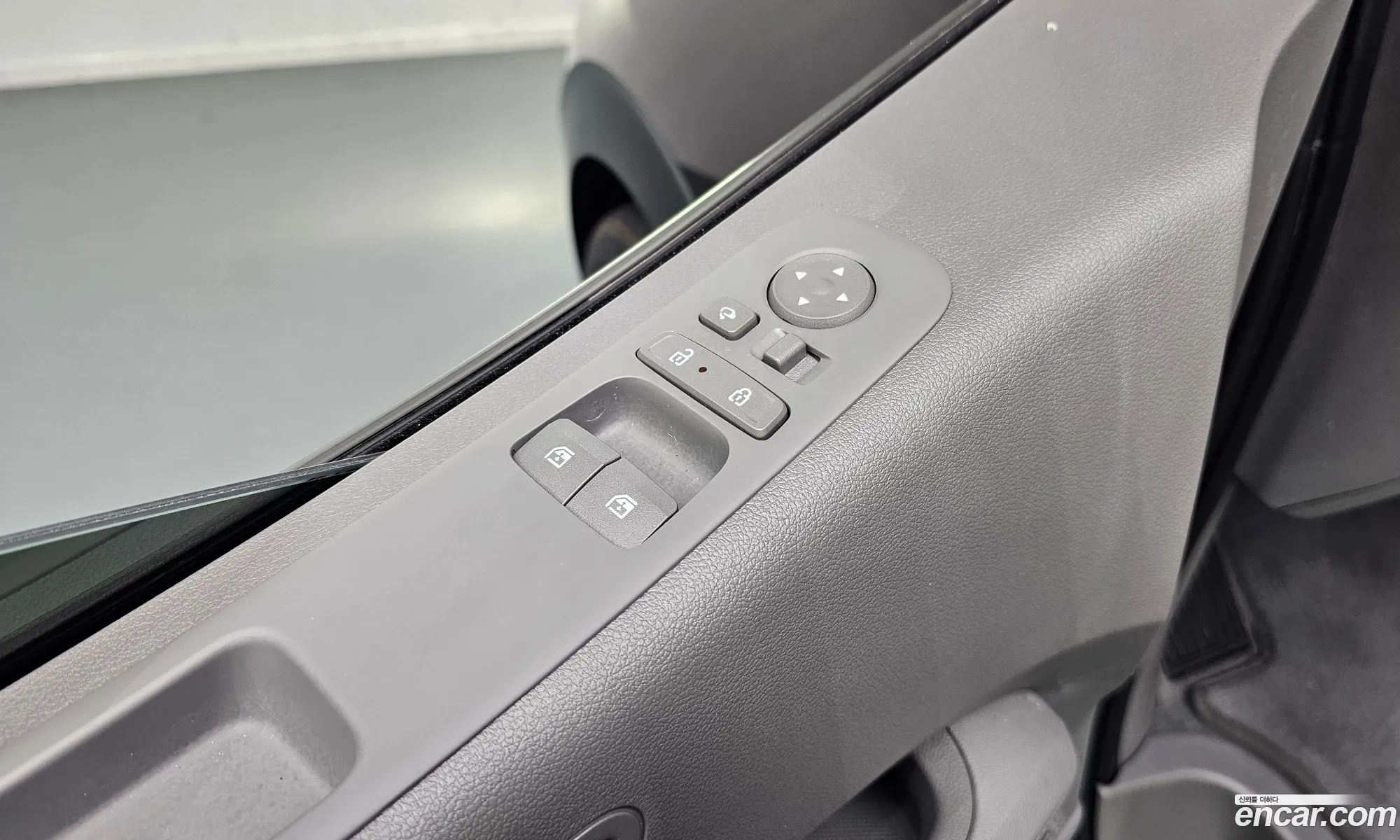 Hyundai Staria 2025 — 15