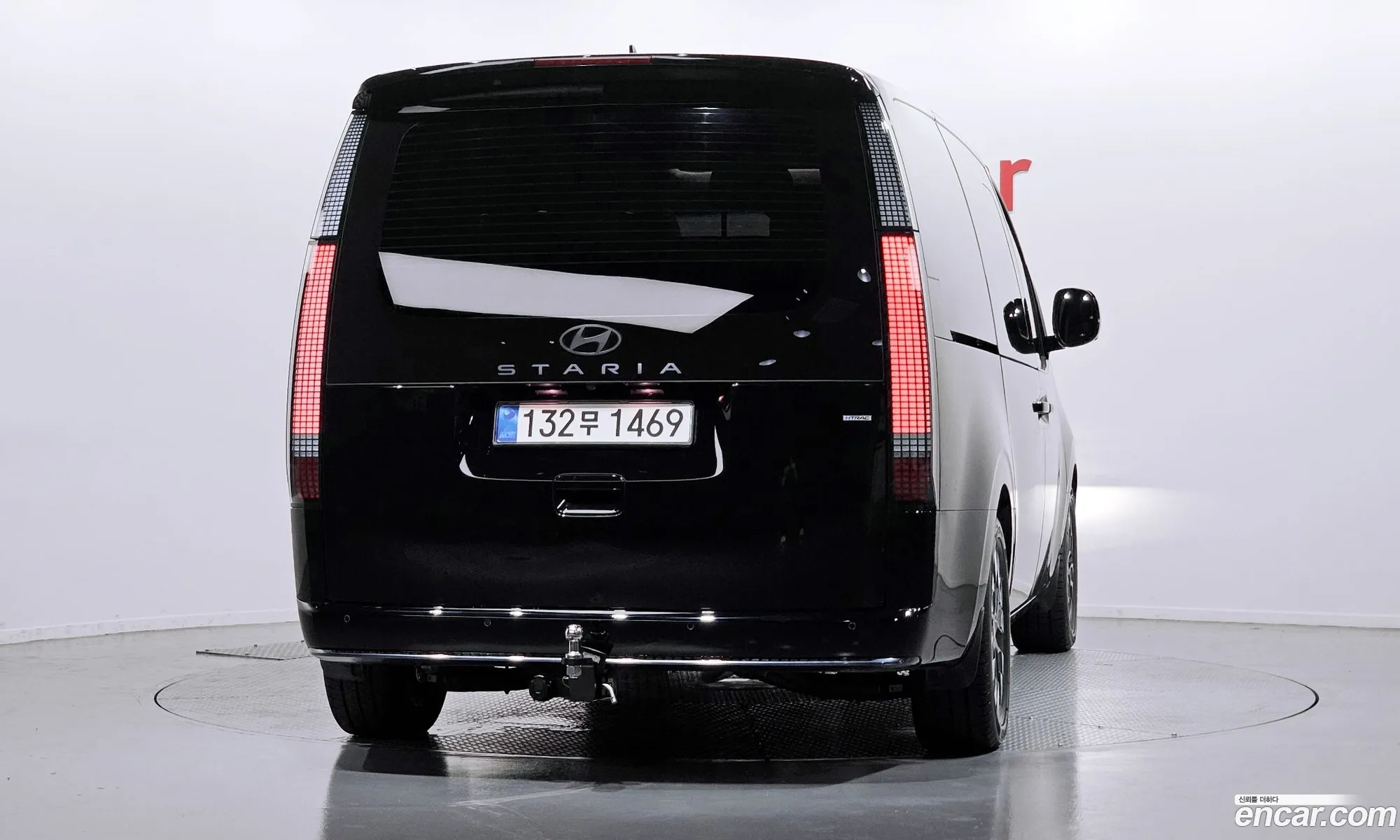 Hyundai Staria 2025 — 23