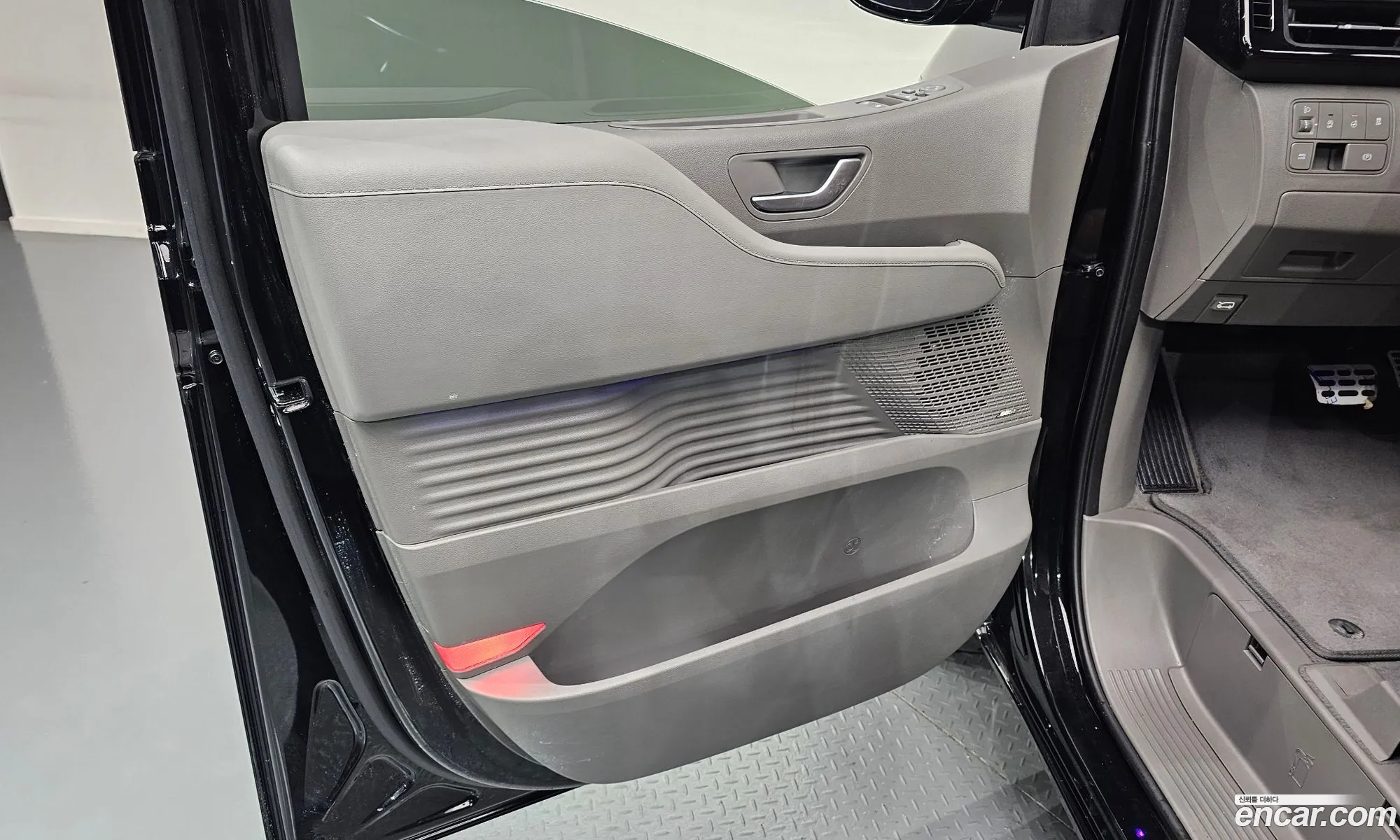 Hyundai Staria 2025 — 20