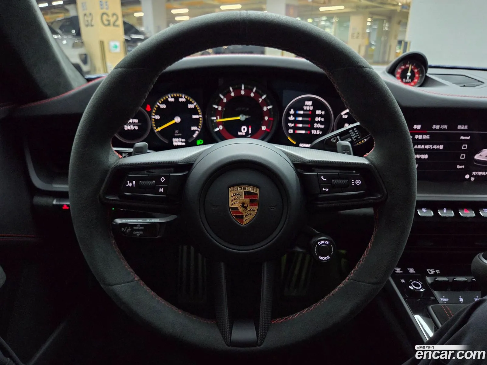 Porsche 911 2023 — 8
