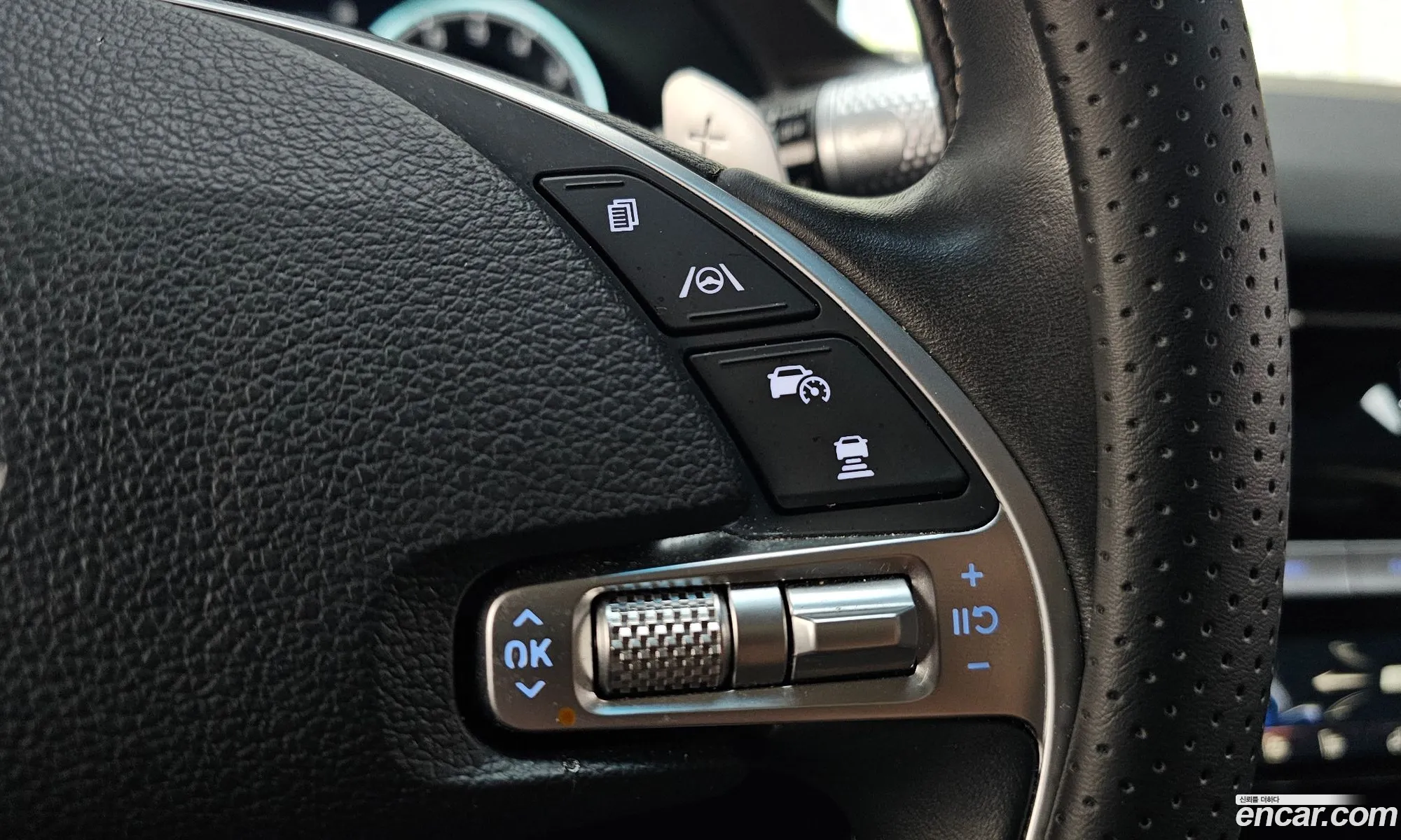 Genesis G80 2023 KMTGB41CDPU172599 — 30