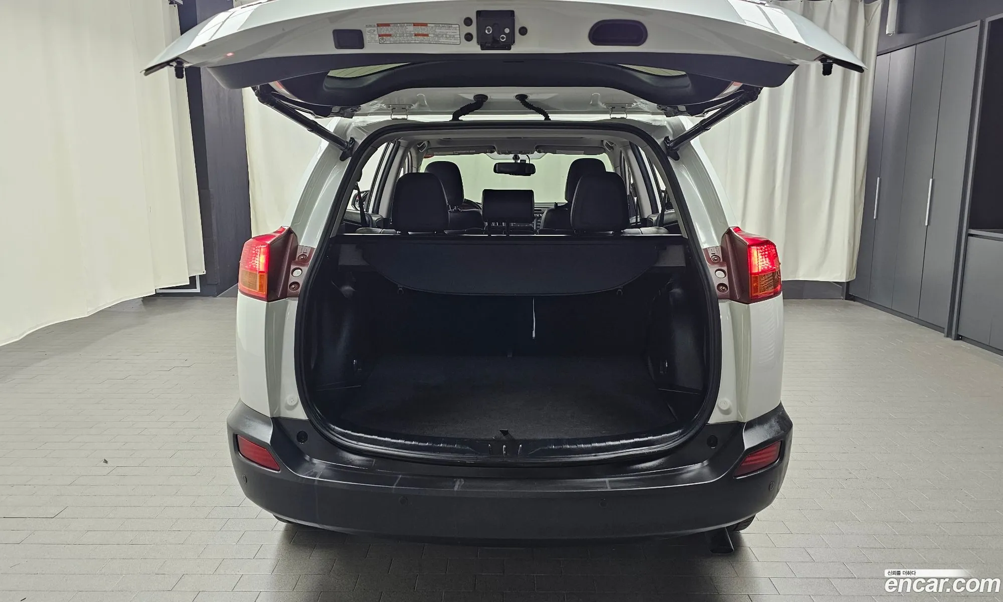 Toyota RAV4 2015 — 25