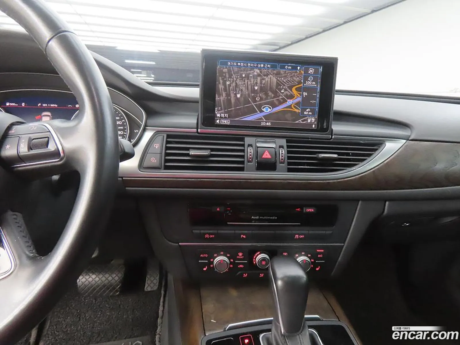 Audi A6 2015 — 18