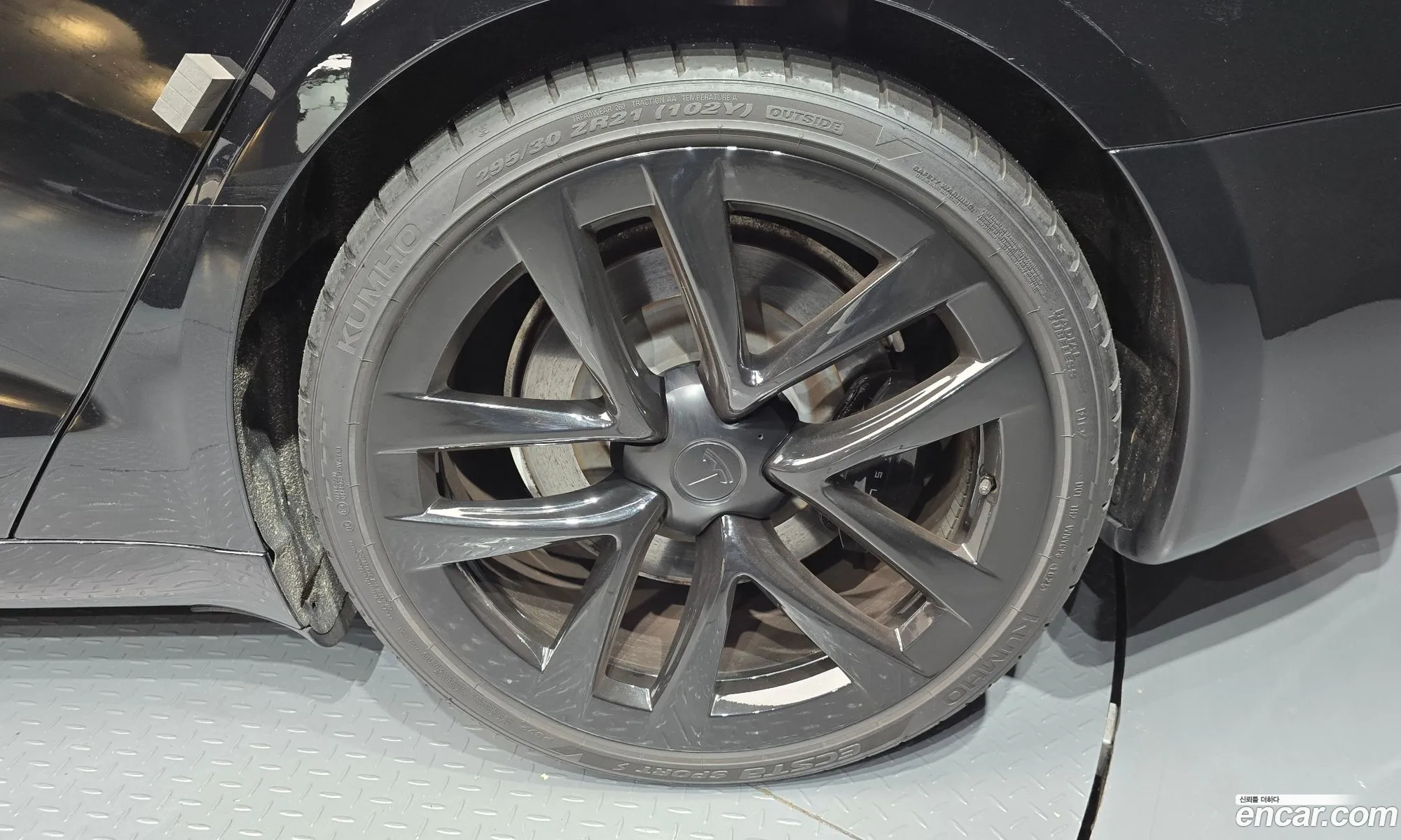 Tesla Model S 2023 — 30