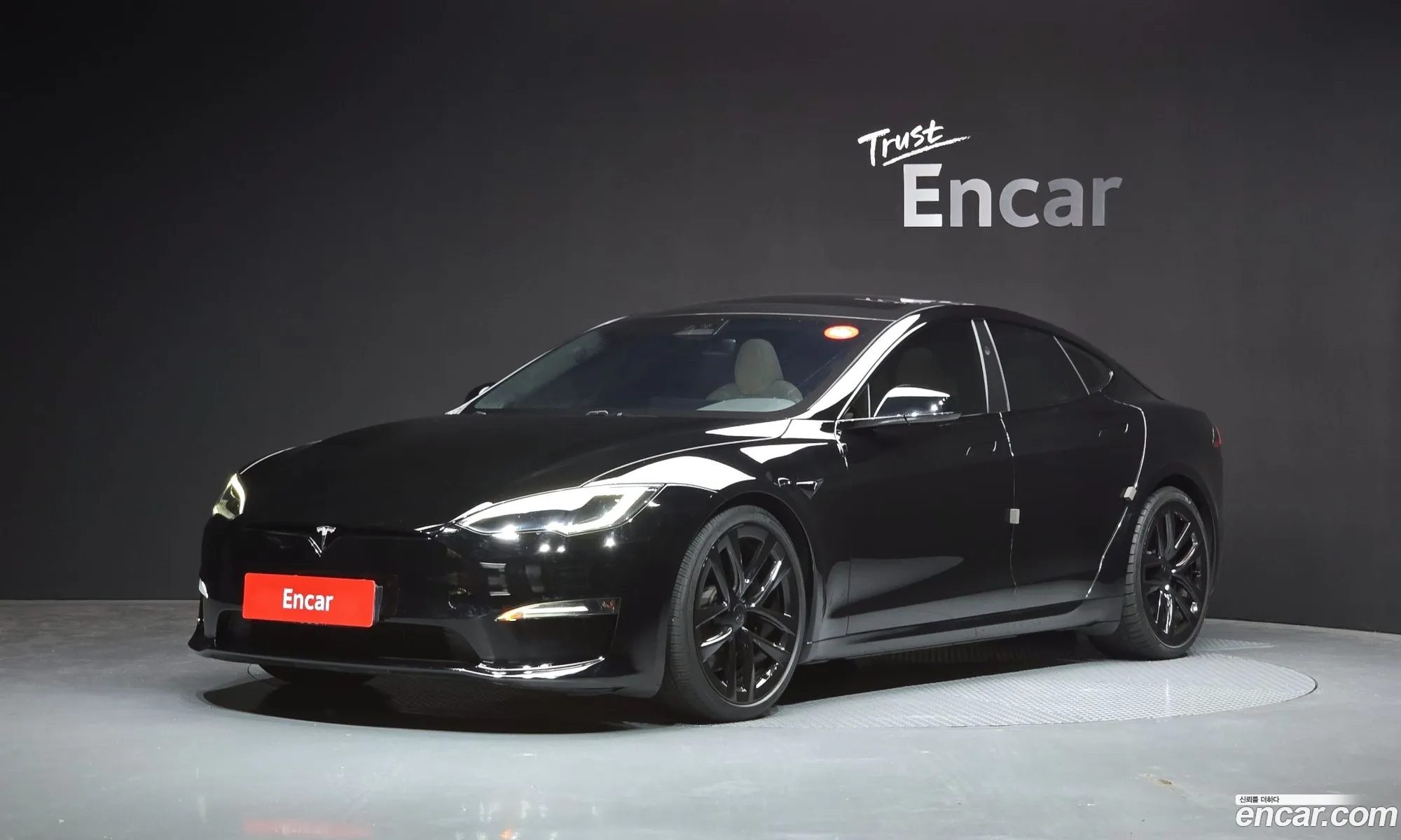 Tesla Model S 2023 — 28