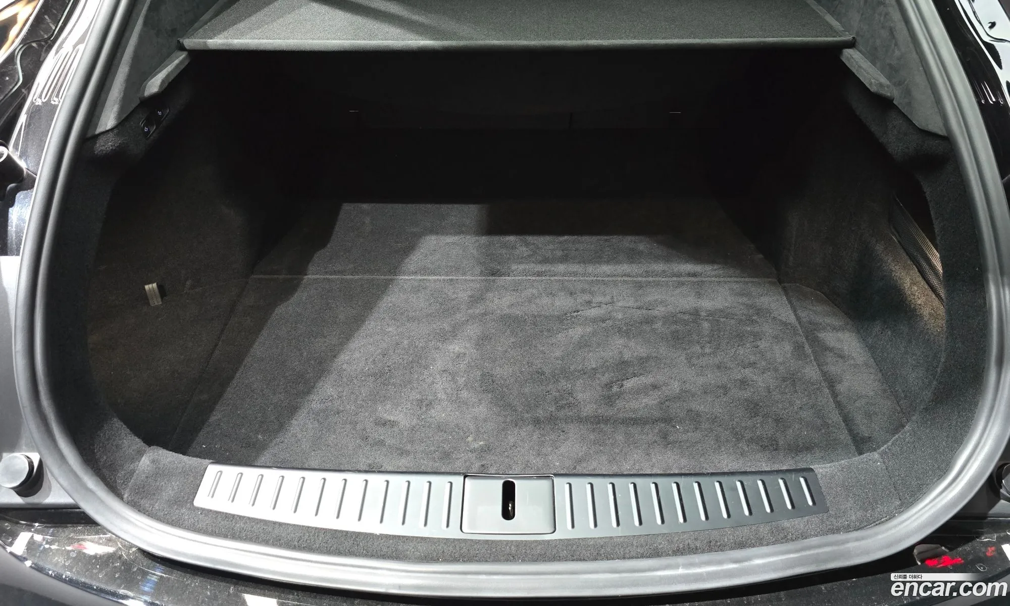 Tesla Model S 2023 — 29