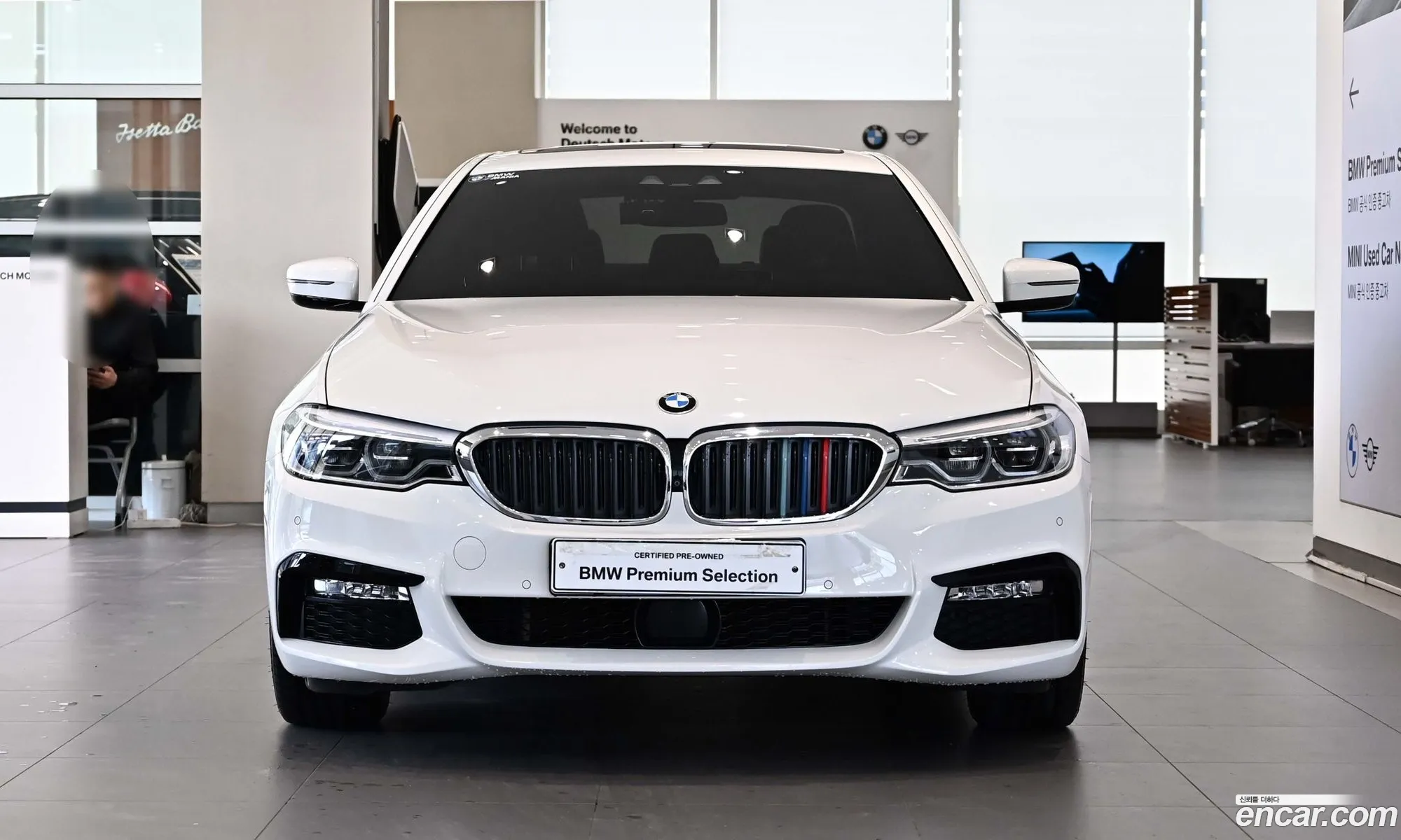 BMW 5 Series 2017 — 12