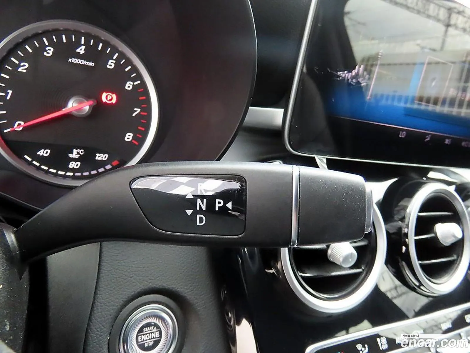 Mercedes-Benz C-Class W205 2020 — 18