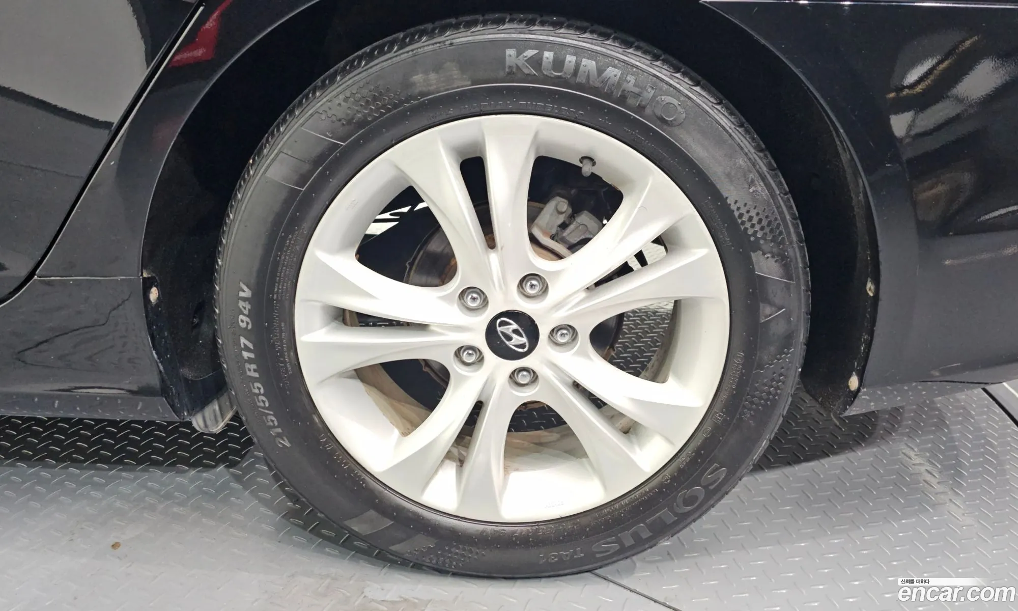 Hyundai YF Sonata 2012 KMHEC41LBCA452764 — 20