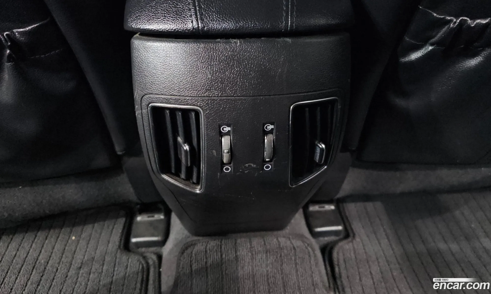 Hyundai YF Sonata 2012 KMHEC41LBCA452764 — 32